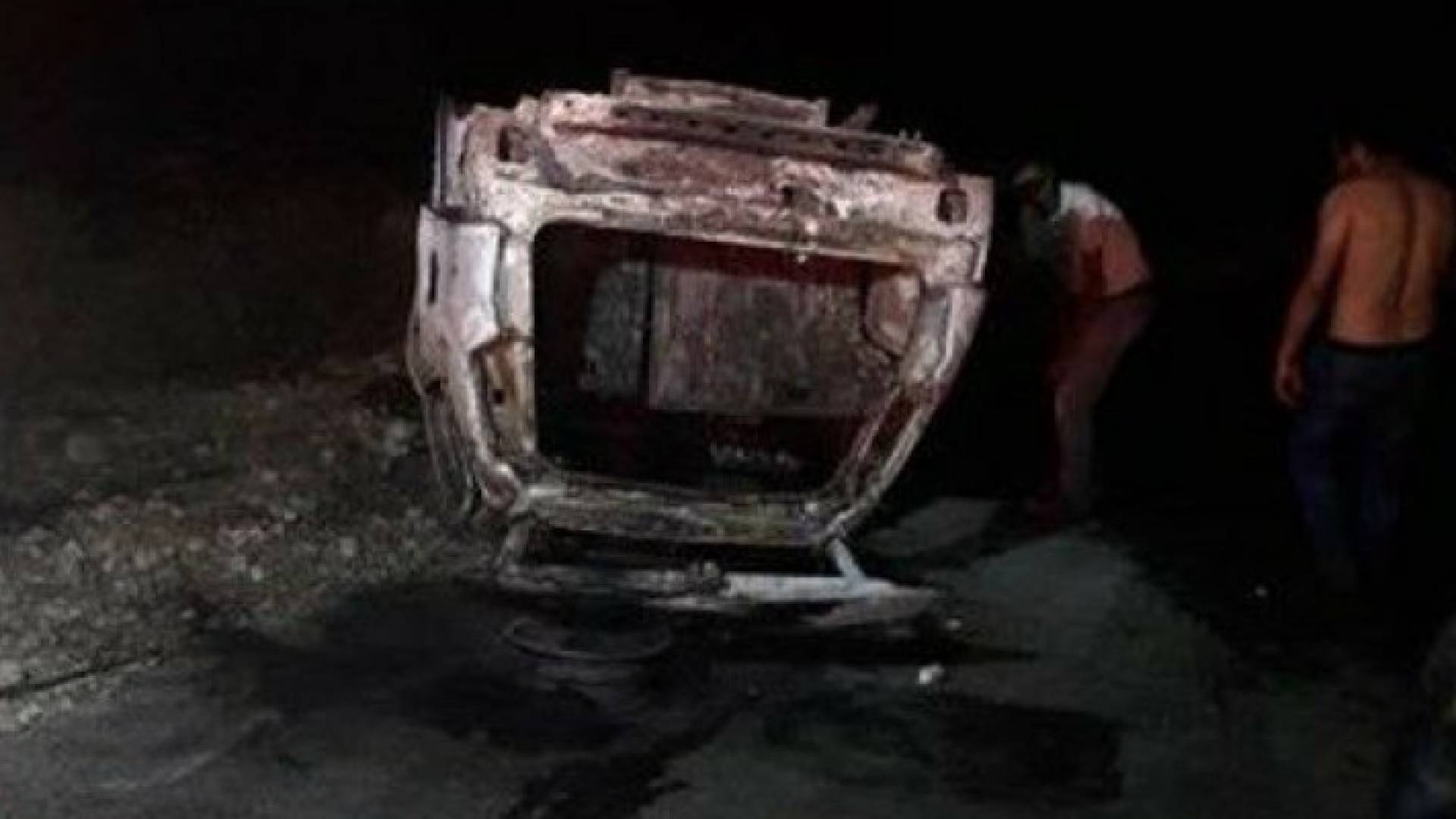 الأبناء ادعوا أن والدهم قضى بحادث سير ذاتي 