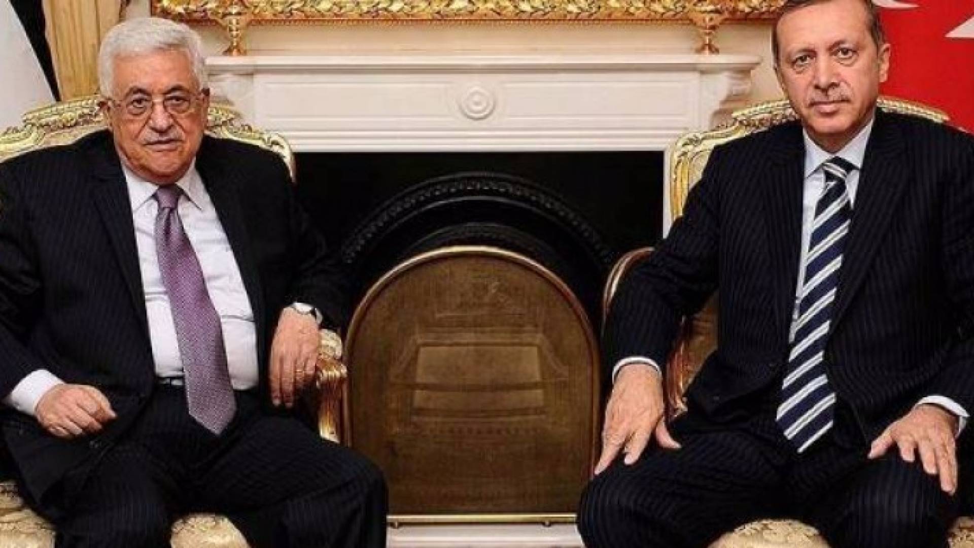 عباس يجتمع بأردوغان تمهيدا للقاء موسع للطرفين