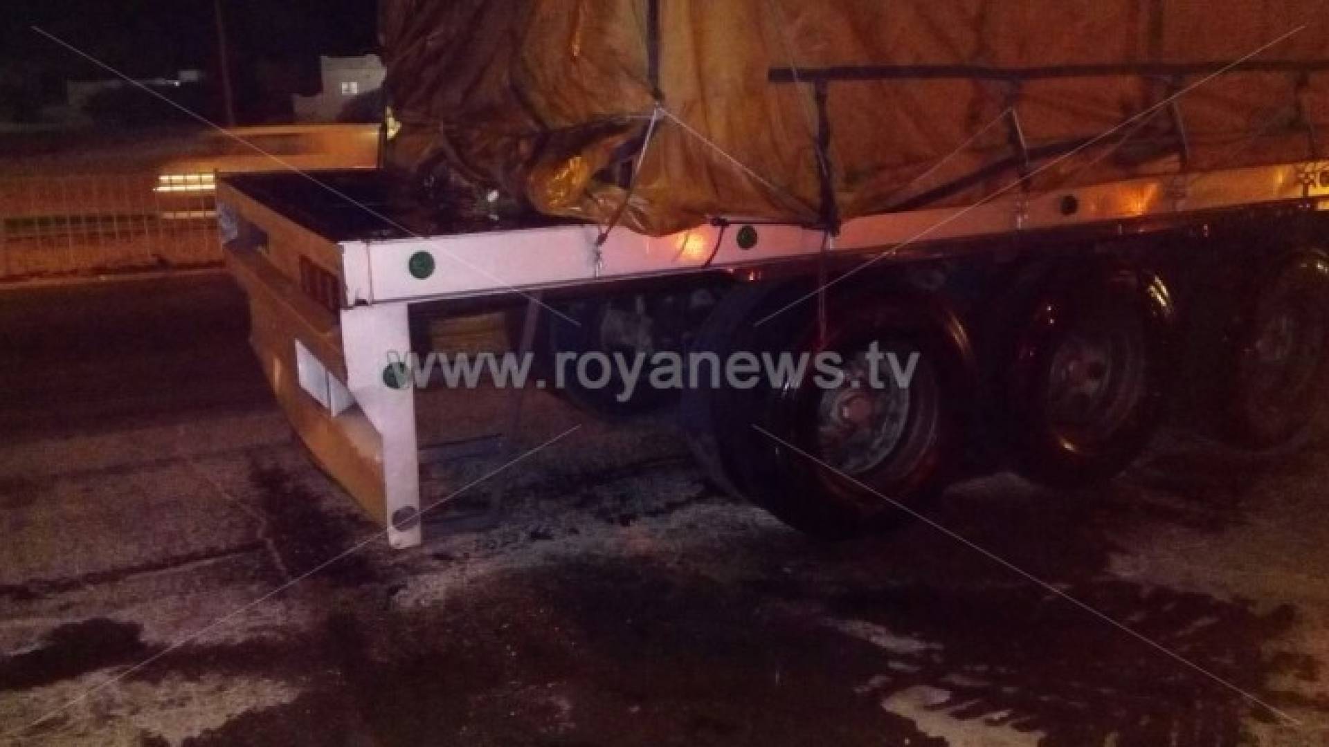 تسرب زيت من الشاحنة 