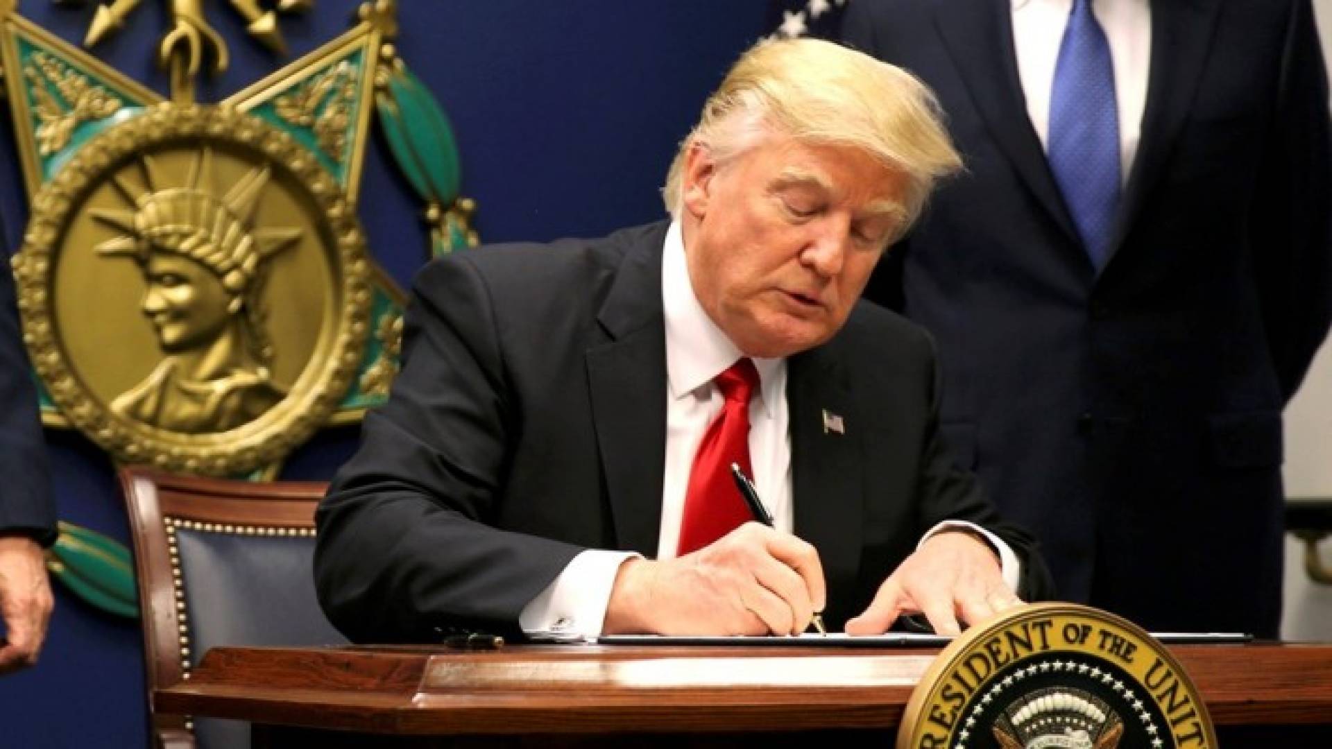 الرئيس الأمريكي دونالد ترمب