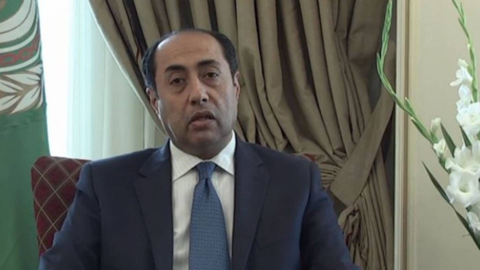  الأمين العام المساعد لشؤون مكتب الأمين العام بالجامعة العربية حسام زكي