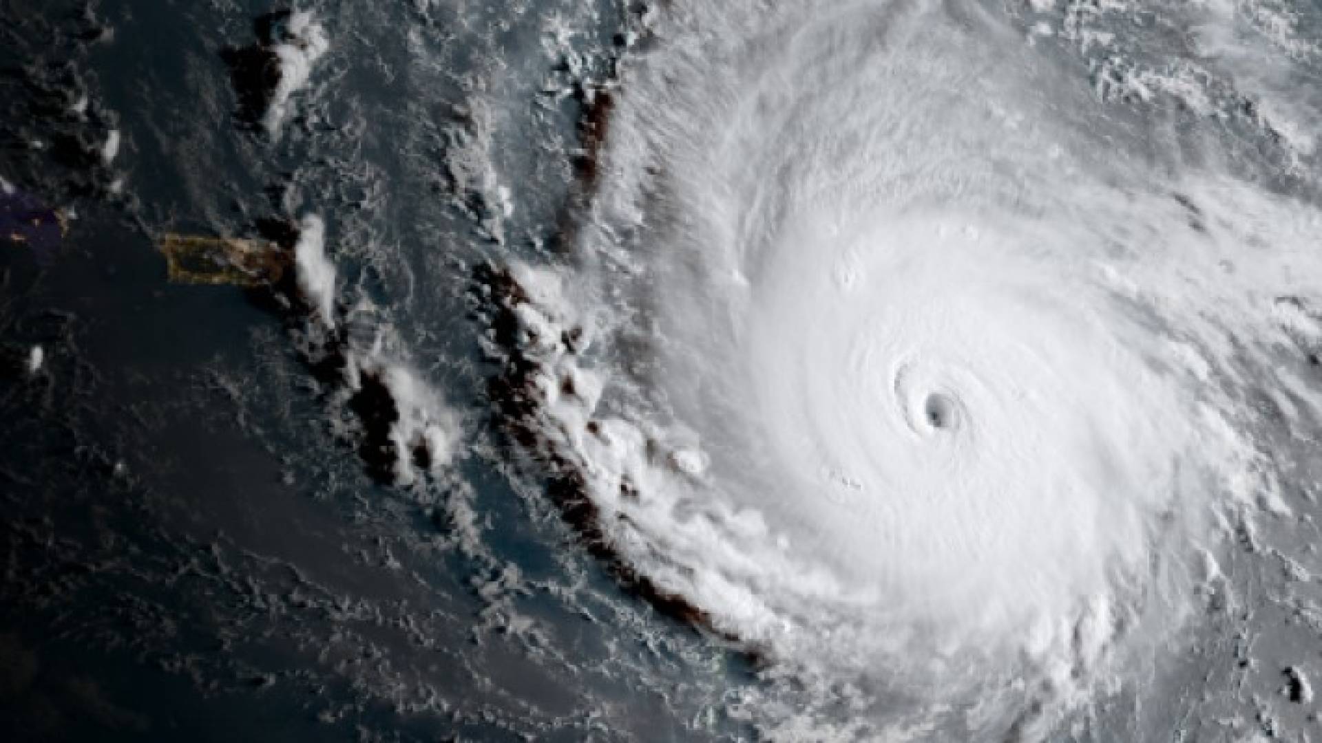 صورة فضائية للاعصار ايرما