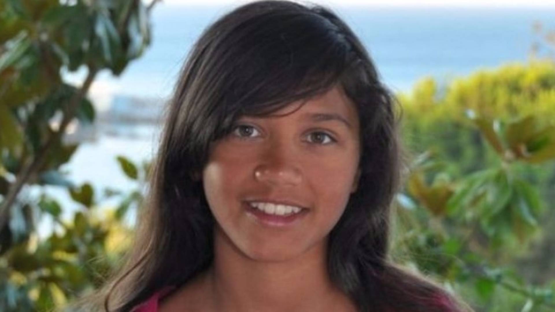 الفتاة جميما لايزيل