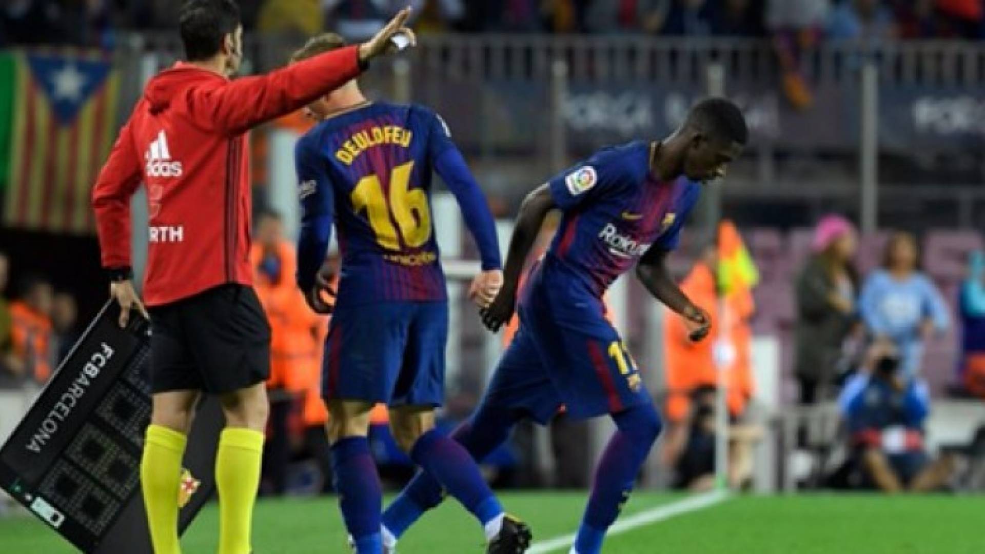 لحظة دخول ديمبلي في مباراة برشلونة واسبانيول