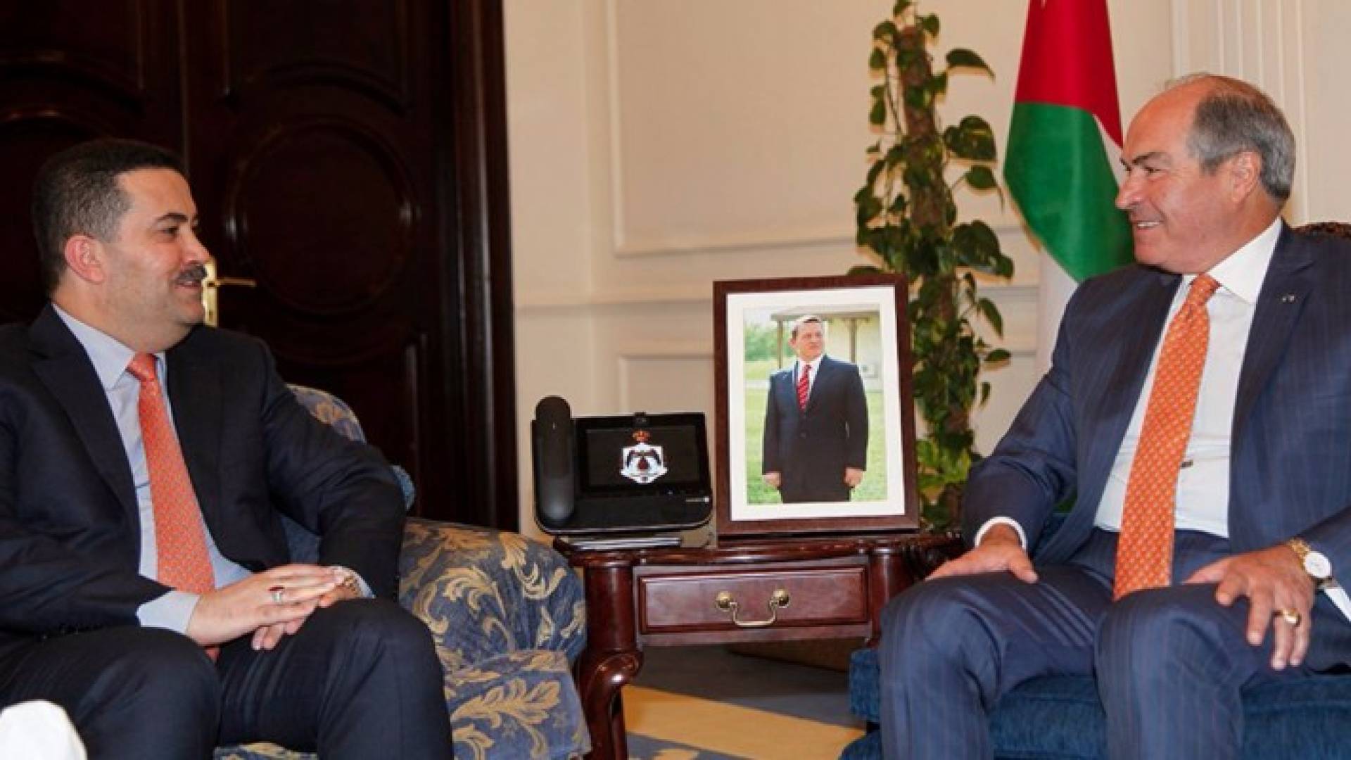 رئيس الوزراء يستقبل وزير الصناعة العراقي