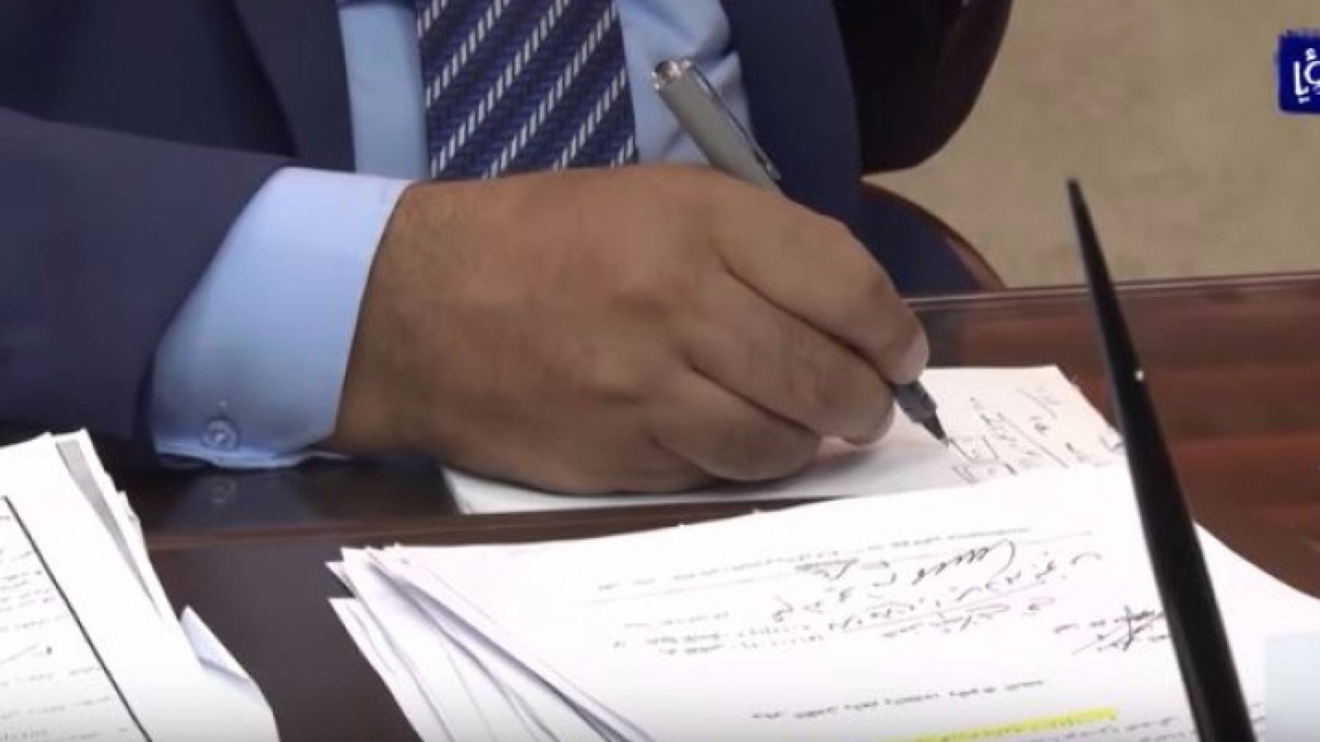 فتحت وزارة الصحة المجال للممرضين لأخذ إجازة من دون راتب