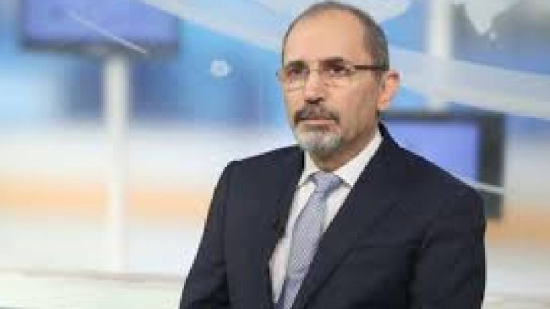 الصفدي يؤكد حرص الاردن على تنفيذ قرارات قمة عمان