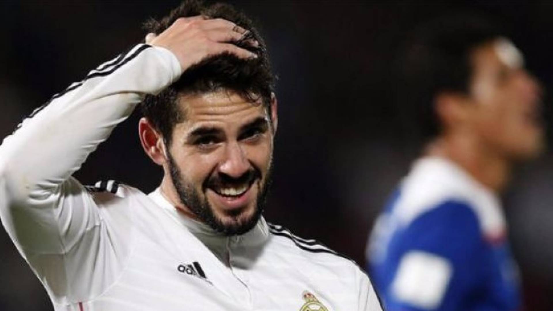 ريال مدريد يمدد عقد إيسكو لأربعة أعوام