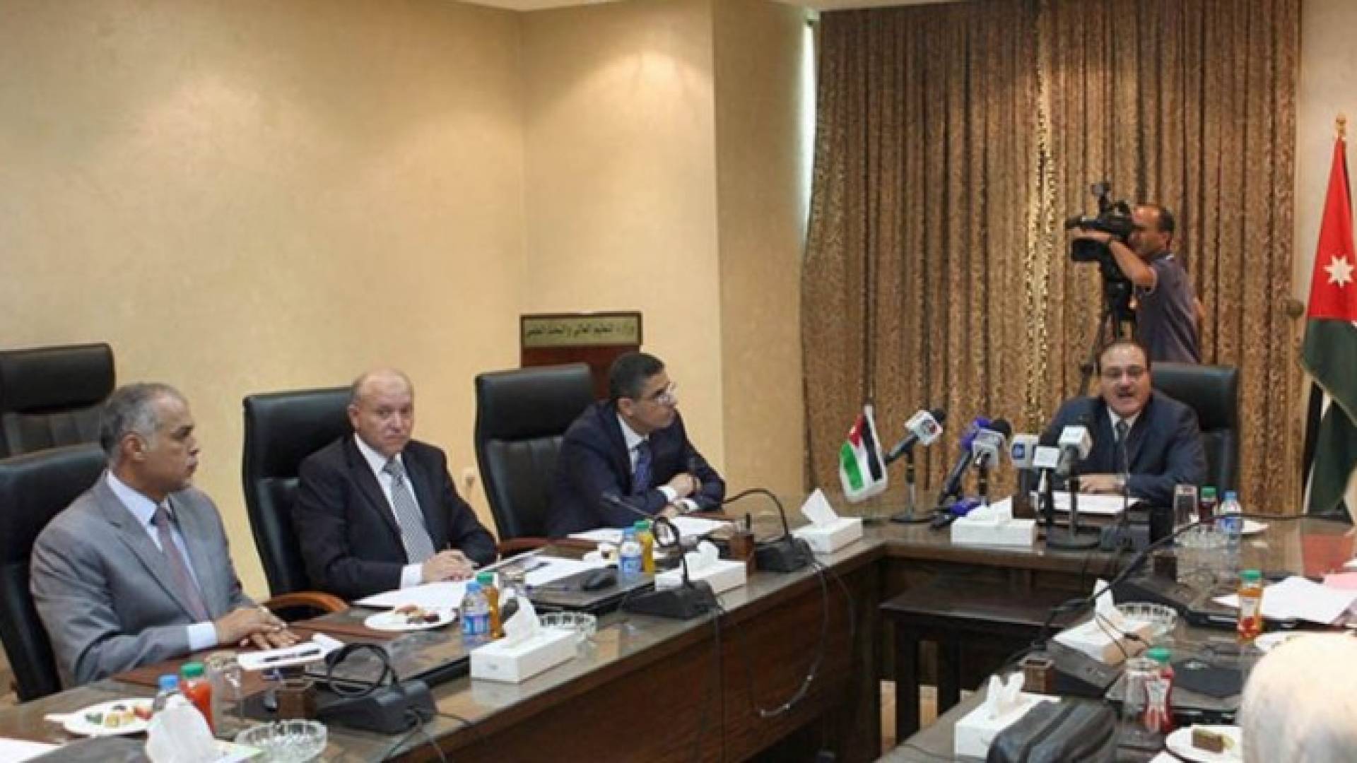 جانب من الاجتماع 