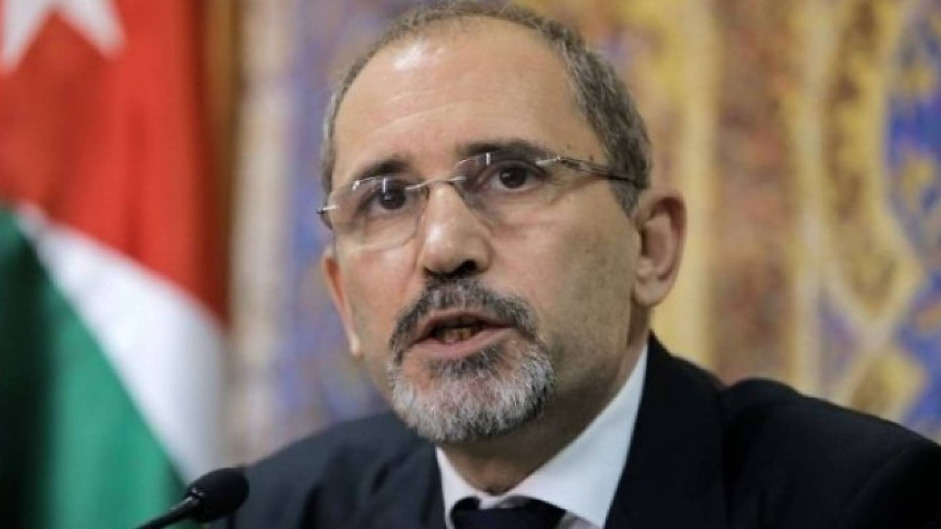 وزير الخارجية وشؤون المغتربين أيمن الصفدي 