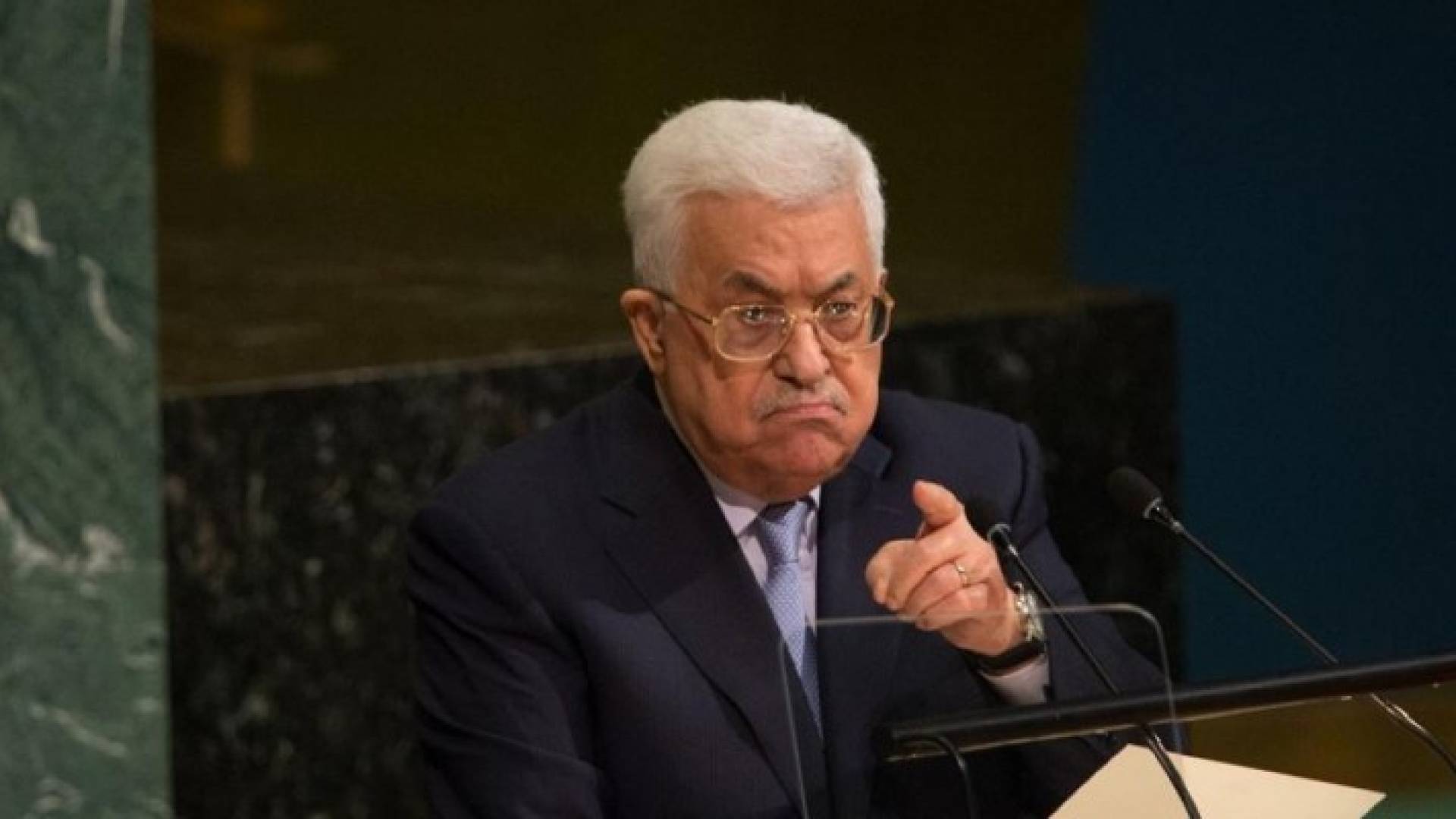 عباس يطالب الامم المتحدة بالاعتراف الكامل بدولة فلسطين 
