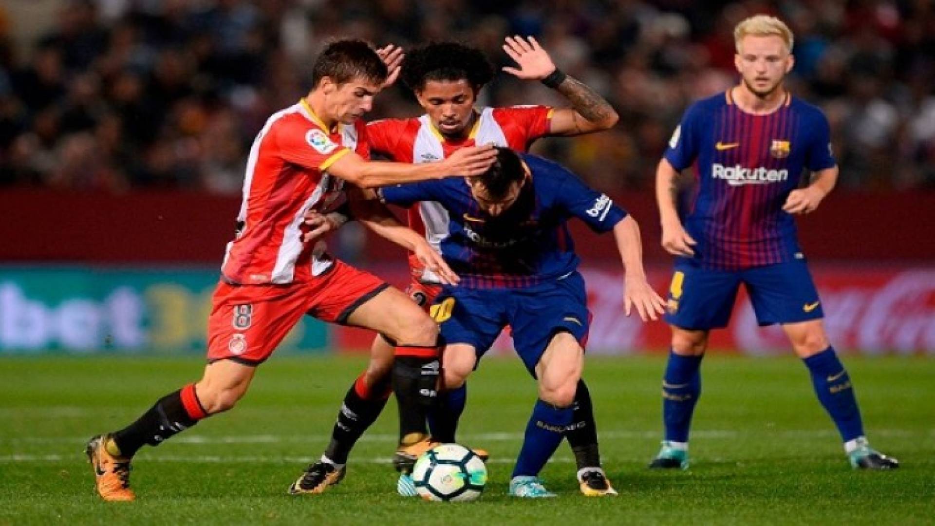 برشلونة يهزم جيرونا بأقل مجهود ويواصل العلامة الكاملة