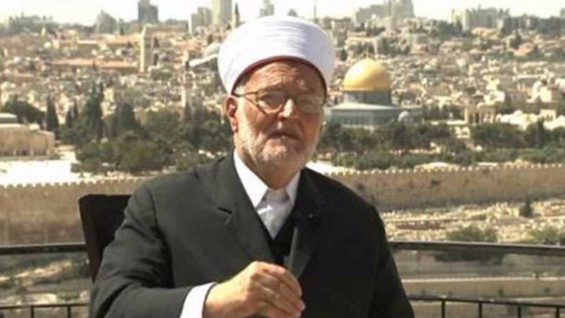 إمام وخطيب المسجد الأقصى المبارك الشيخ عكرمة صبري