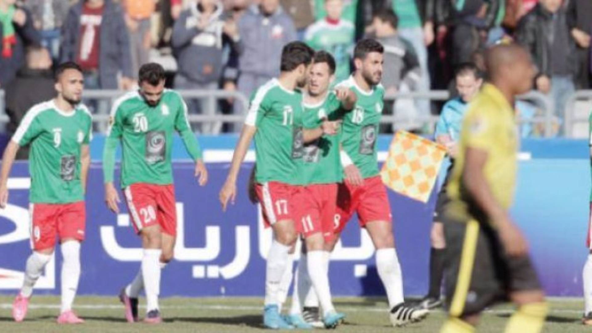 الوحدات يتصدر دوري المحترفين برباعية في مرمى الحسين