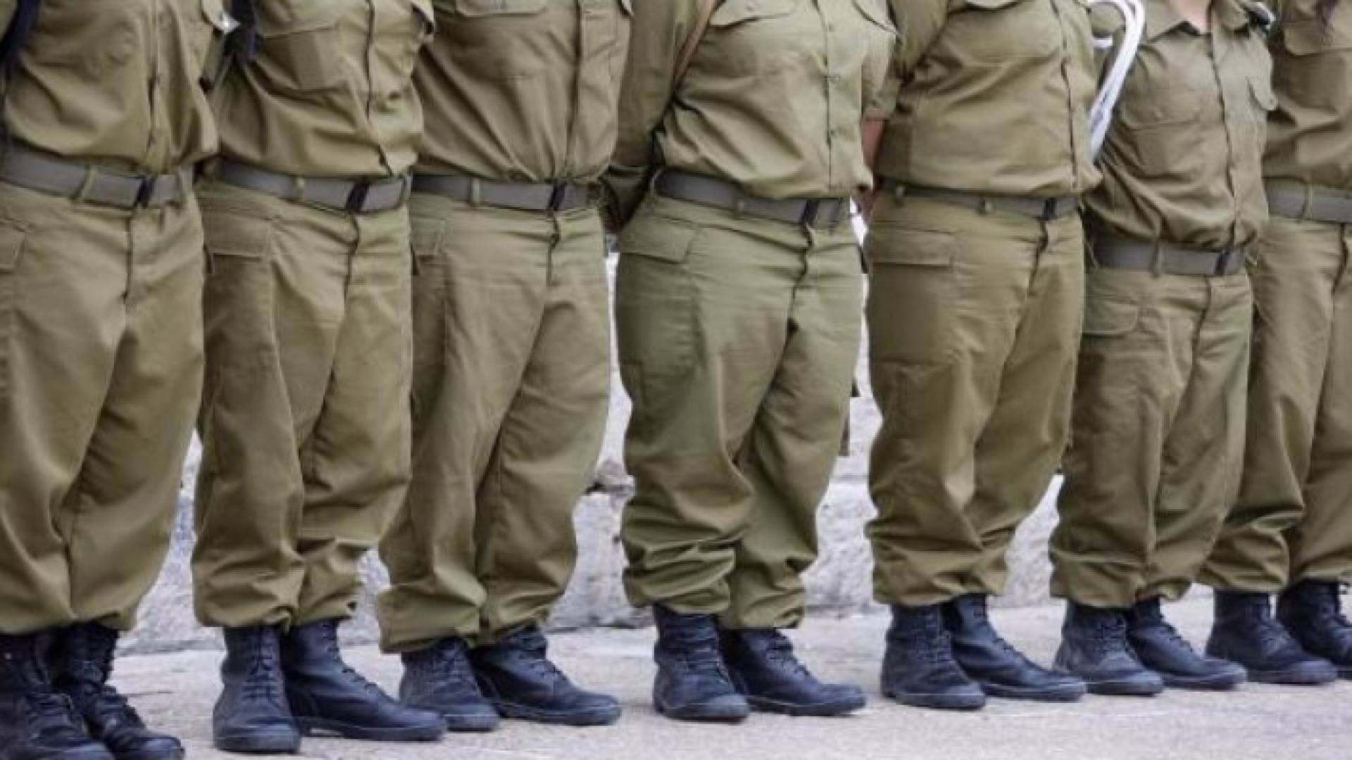 مصانع فلسطينية تزود جيش الاحتلال بالملابس والأحذية