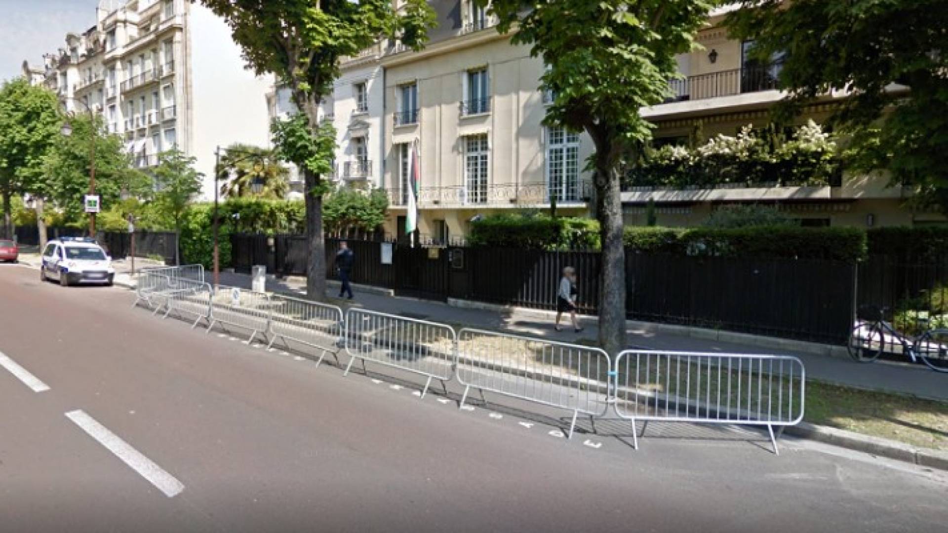 الصورة أرشيفية من وسائل اعلام اجنبية للسفارة الأردنية في باريس