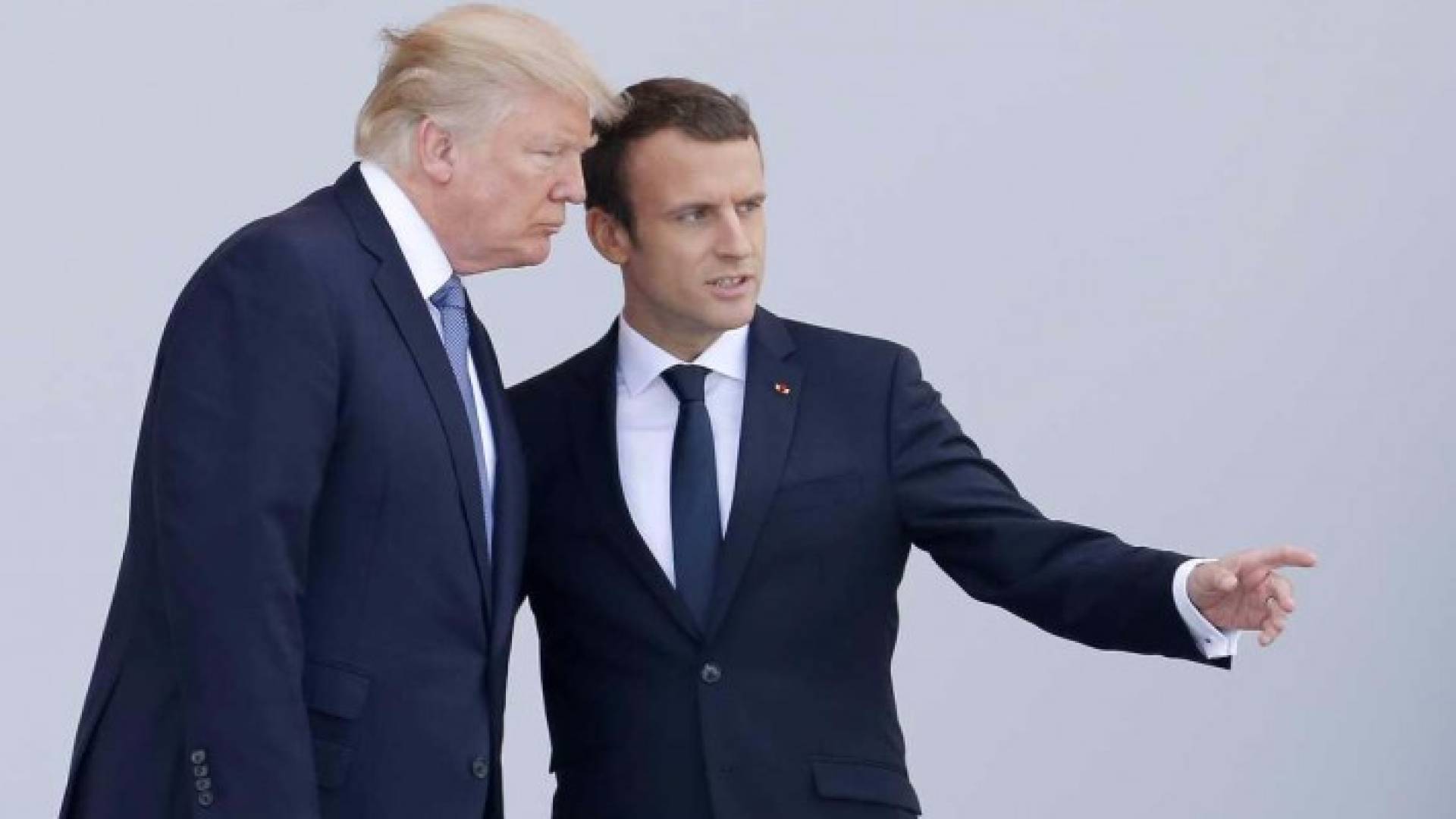 ترامب وماكرون في لقاء سابق