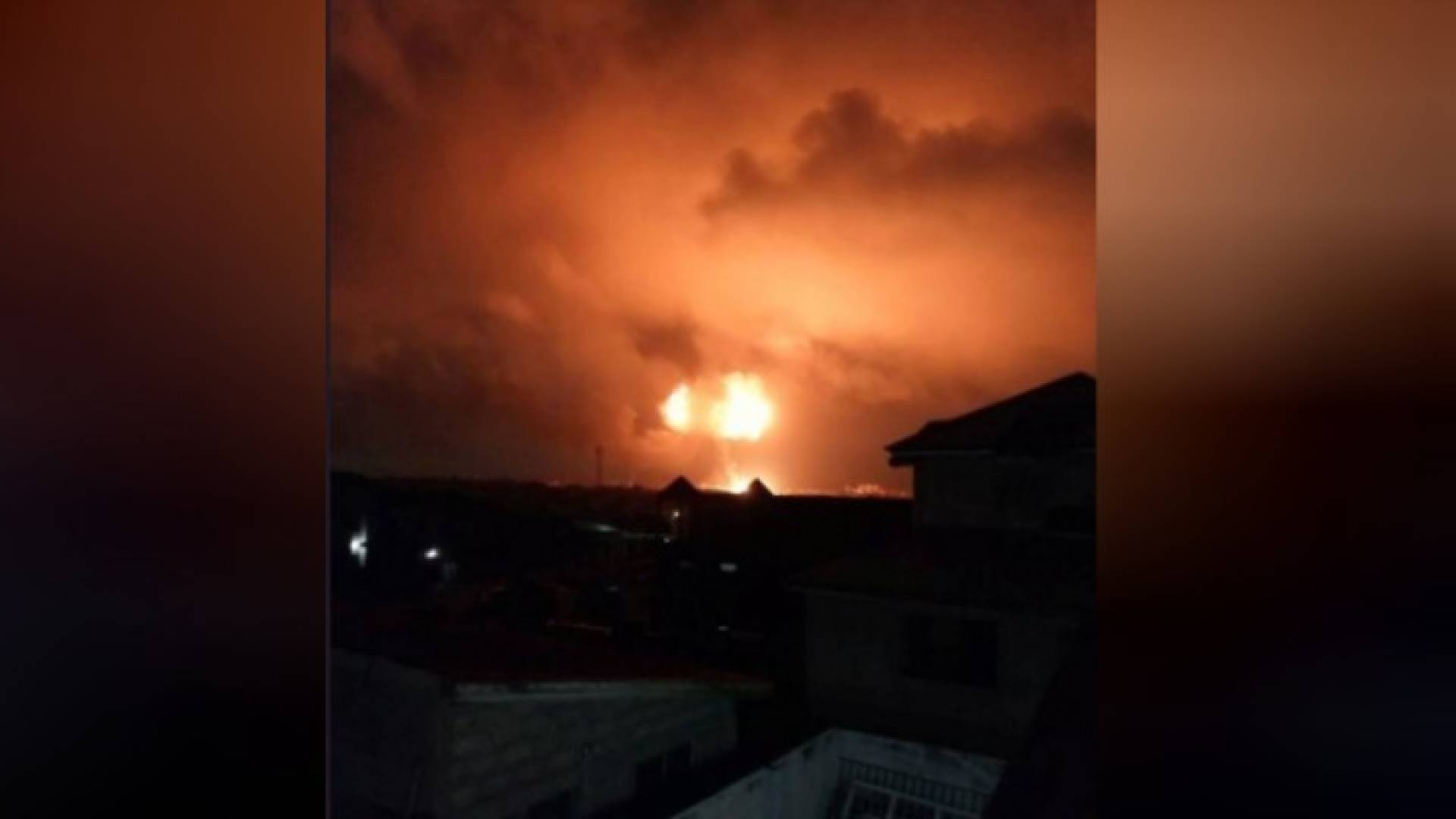حريق ضخم بعاصمة غانا بعد انفجارين في محطة وقود