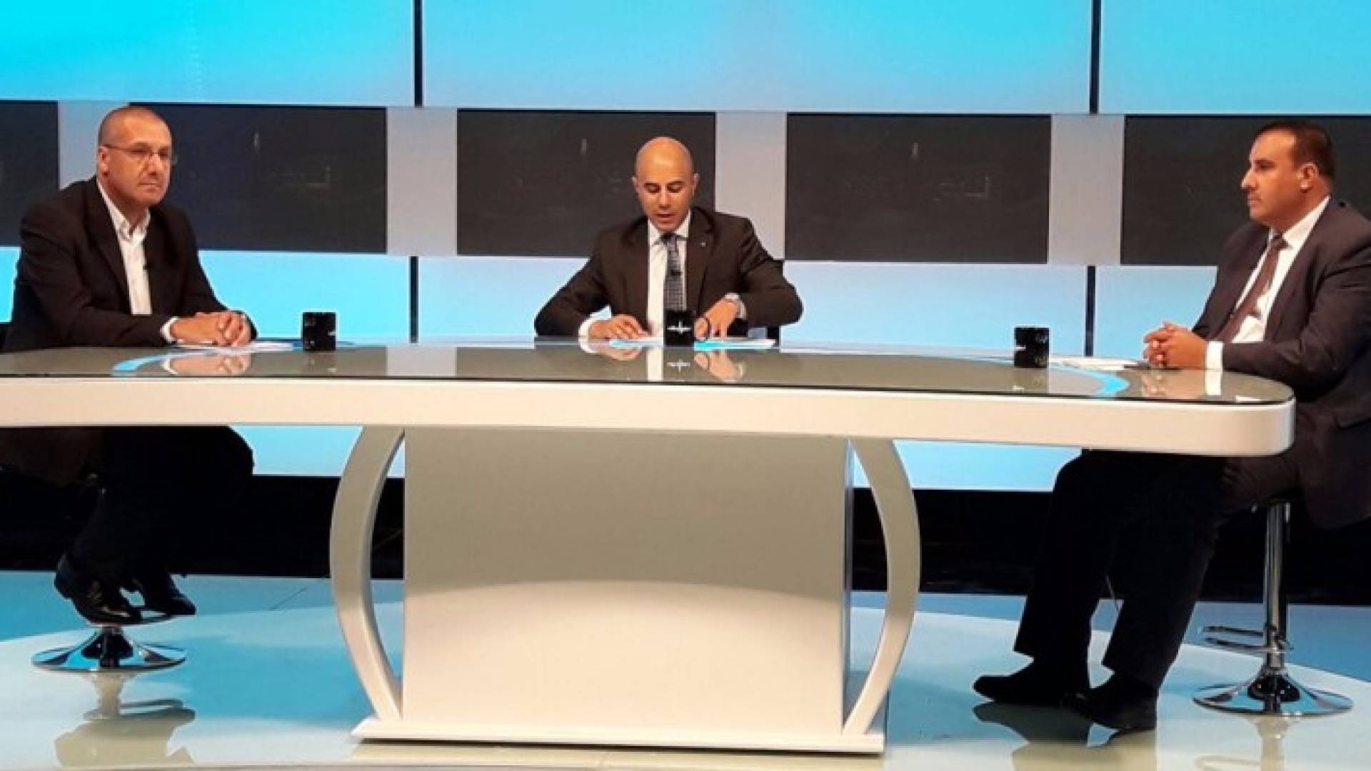 من البرنامج