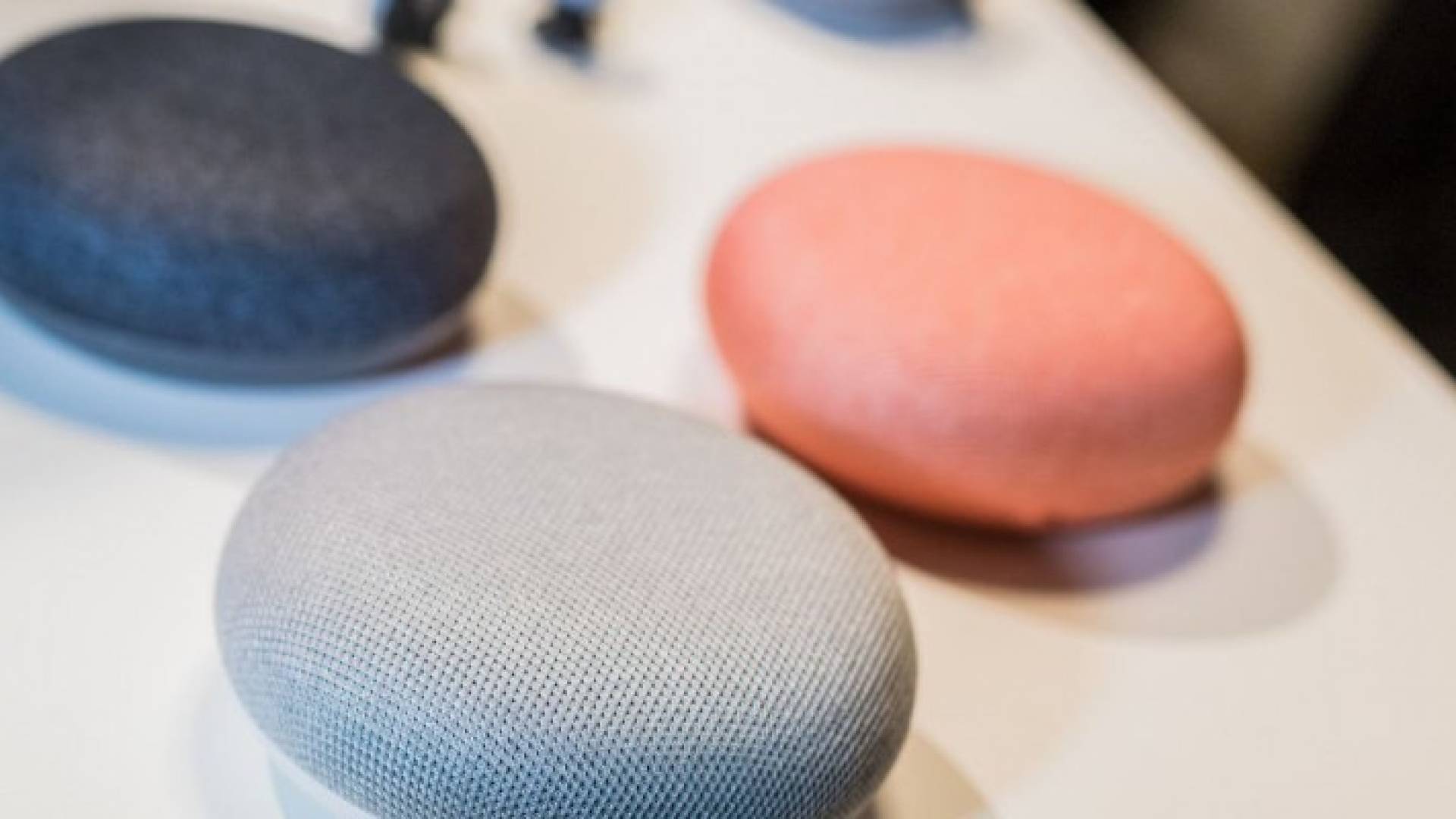 يمكن للمستخدم في القريب العاجل استعمال جهاز Google Home للتحكم بالمنزل وتحريك مجموعة من الأجهزة المنزلية الذكية