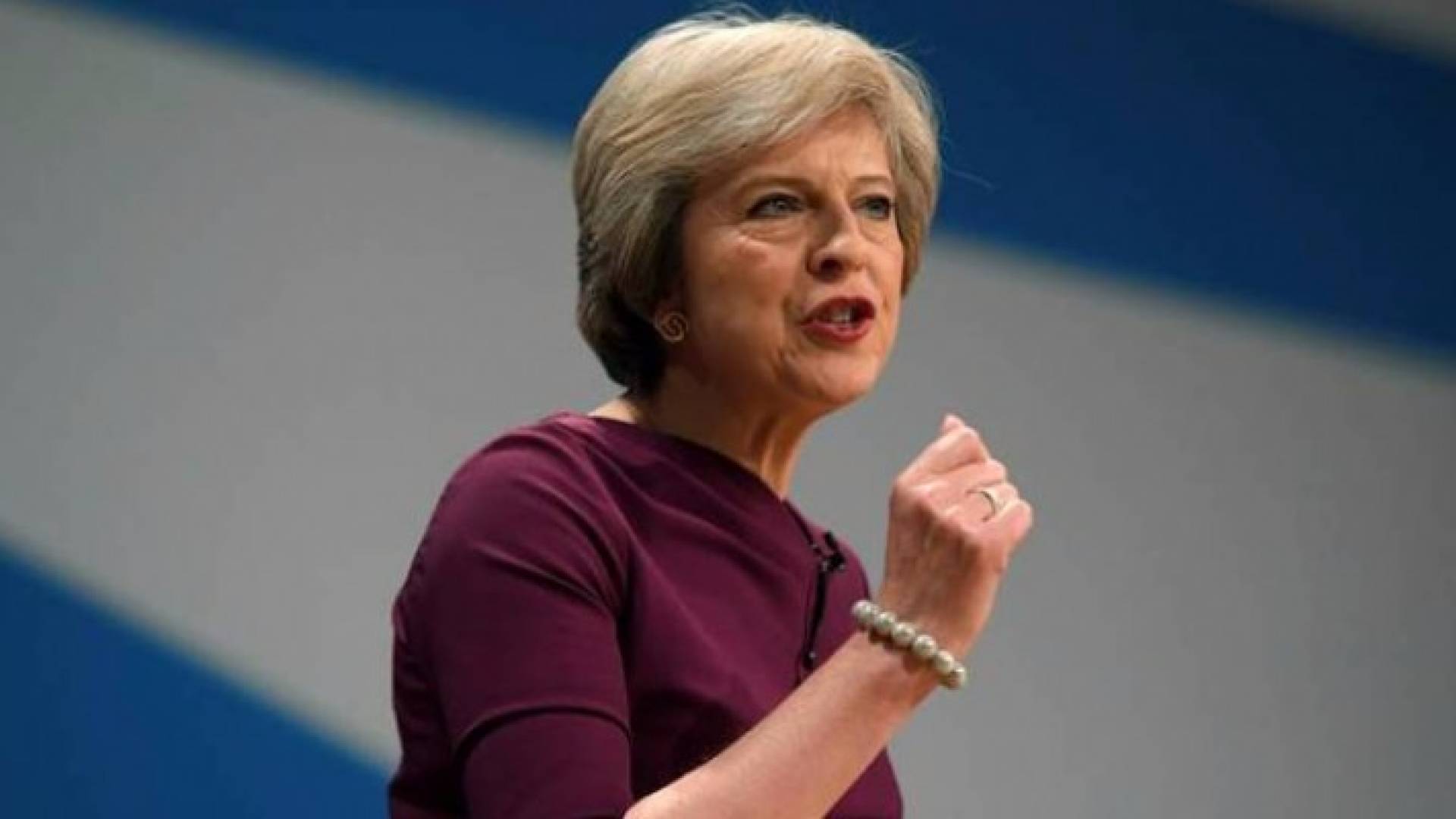  رئيسة الوزراء البريطانية تيريزا ماي