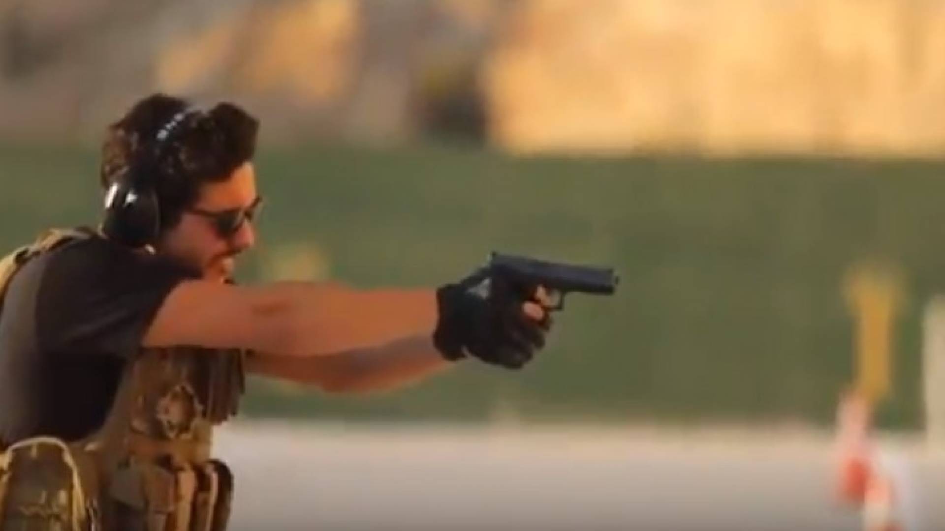 من الفيديو 
