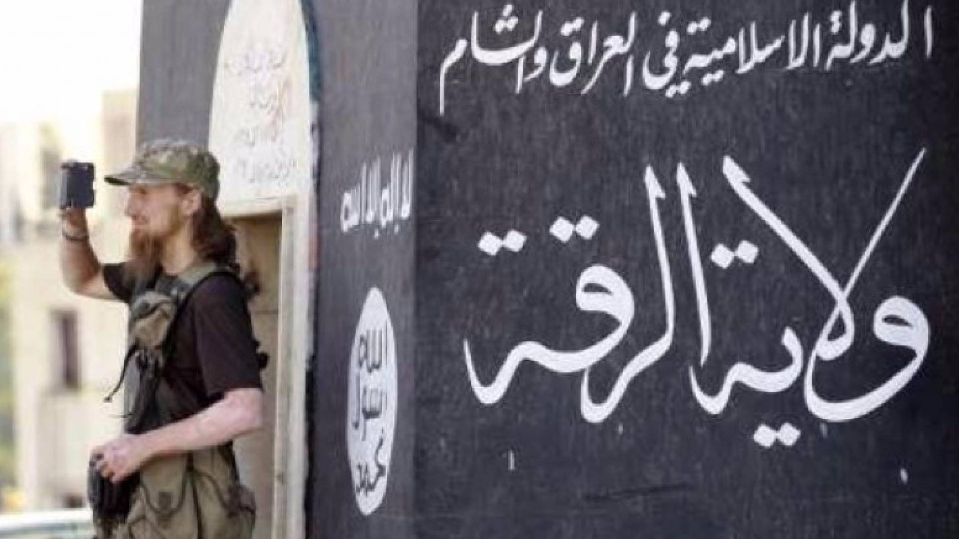 احد افراد من تنظيم داعش الارهابي