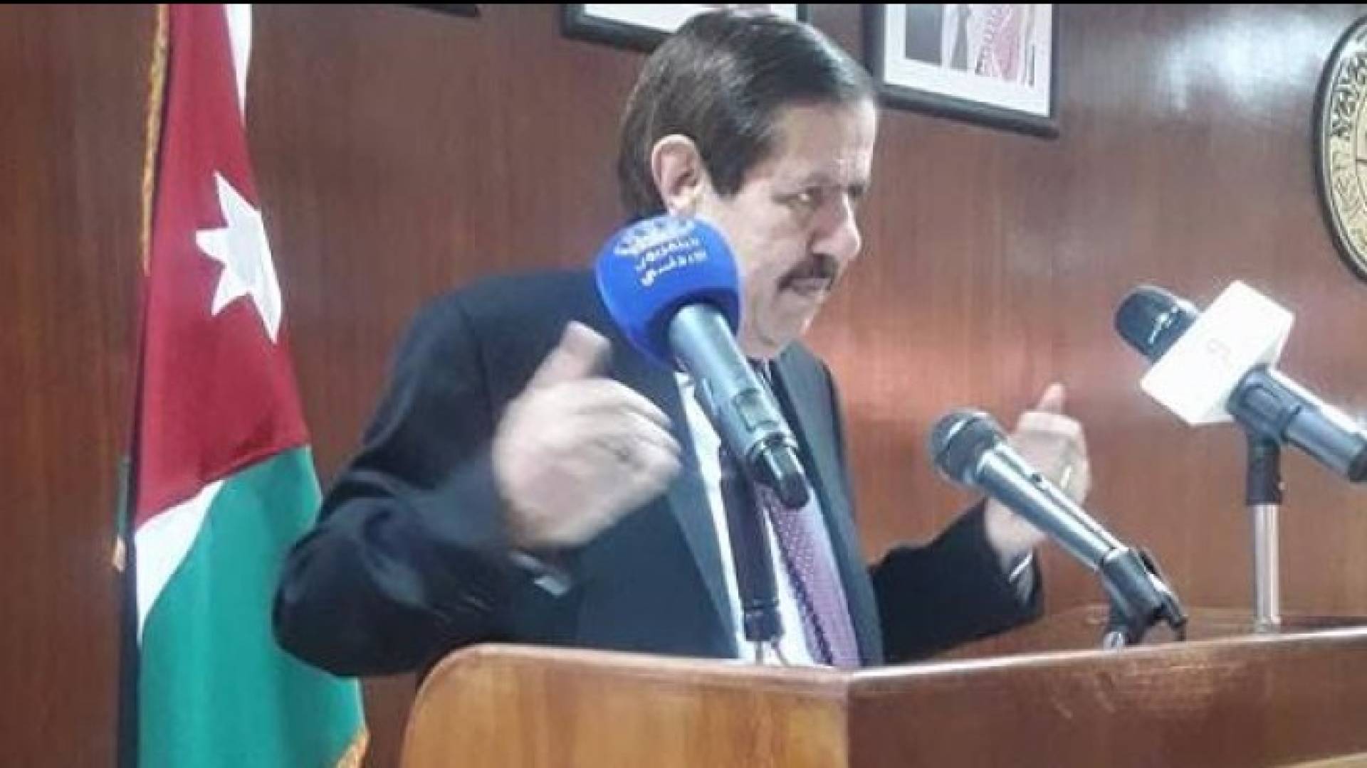 رئيس مجمع اللغة العربية الاردني خالد الكركي