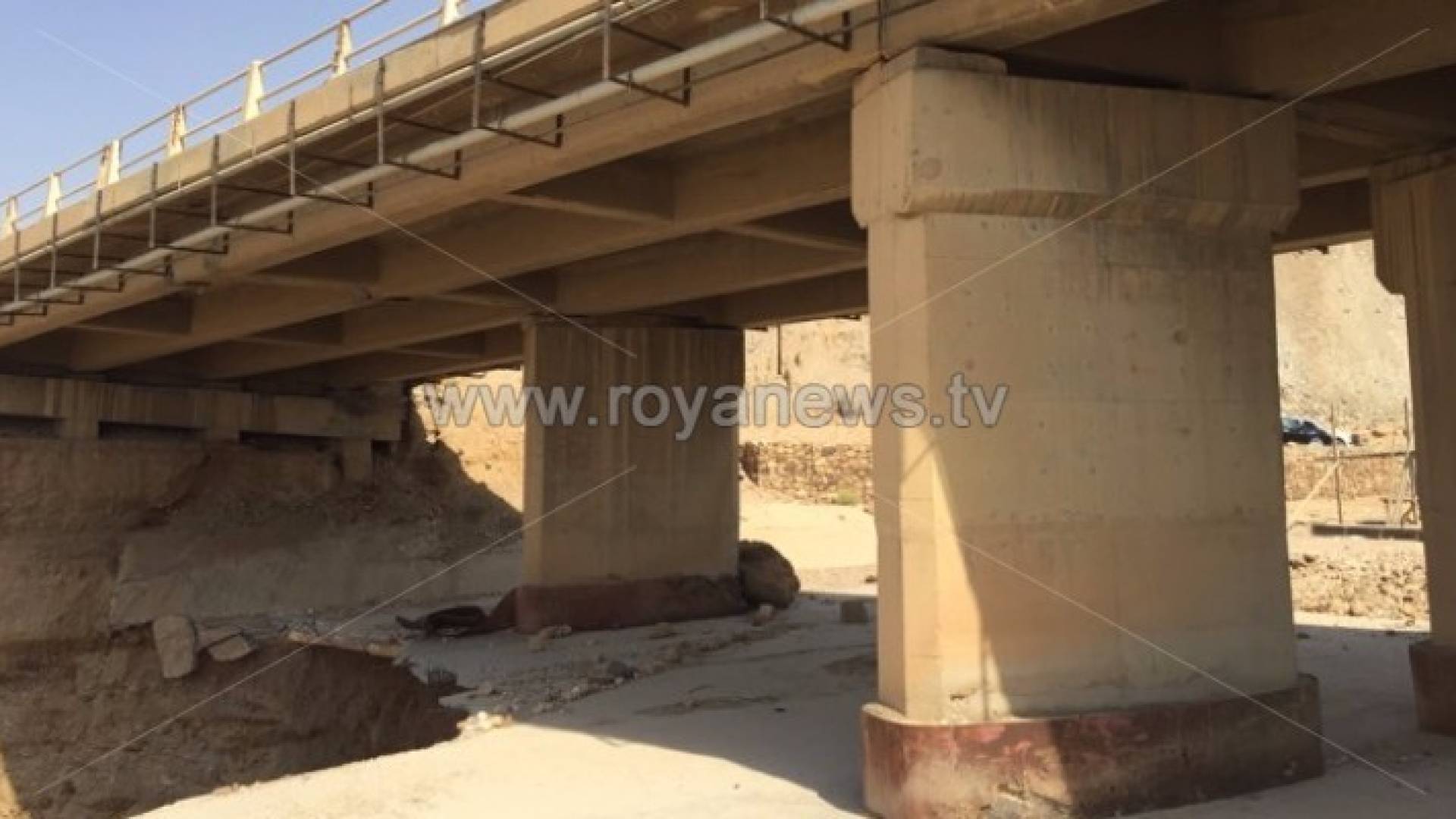 جانب من الانهيار 