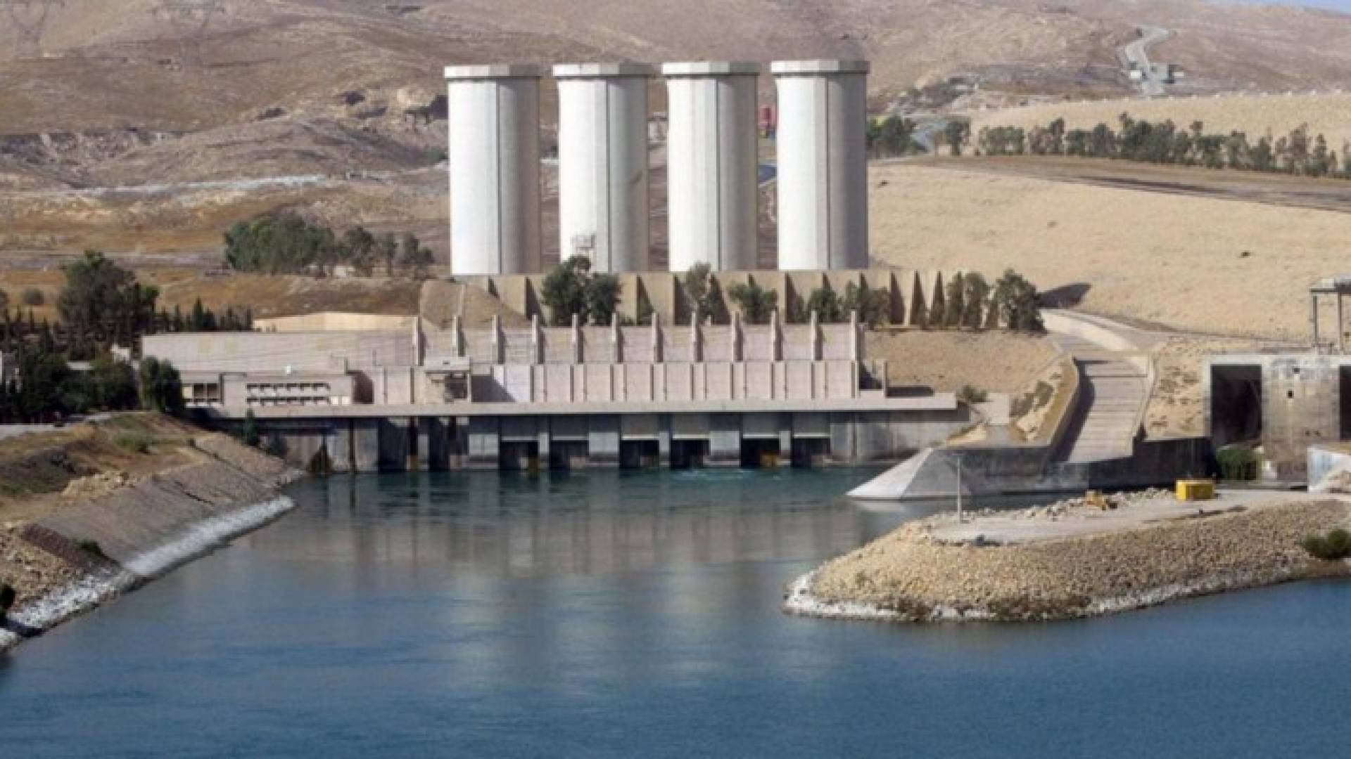 جانب من السد