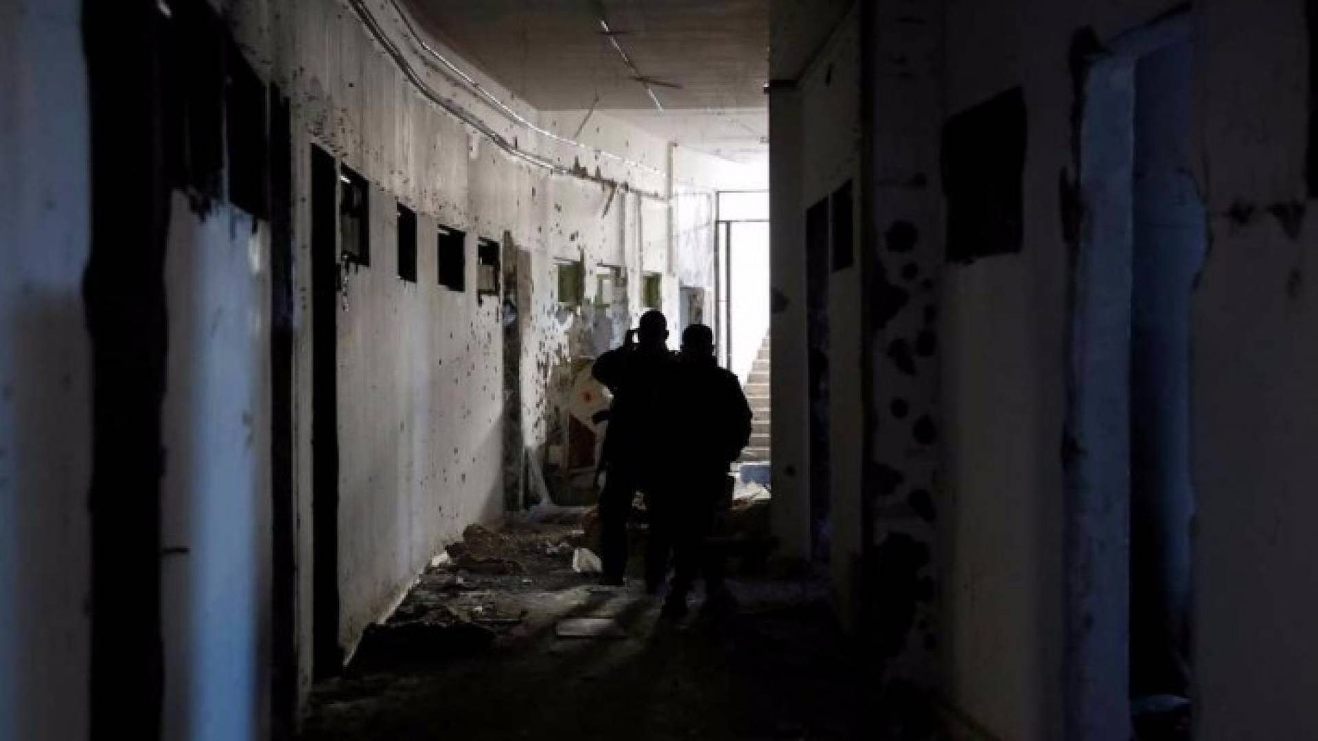 قوات سوريا الديمقراطية تحارب منذ يونيو داخل الرقة