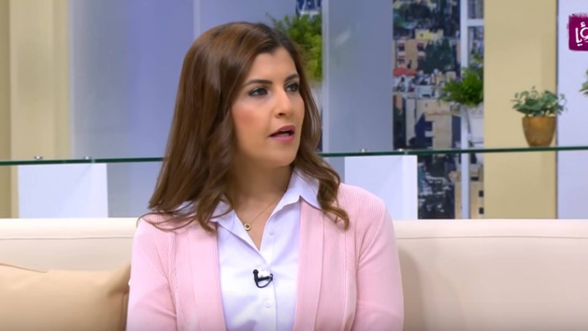 الدكتورة مي ابو حاكمة - اخصائية اطفال
