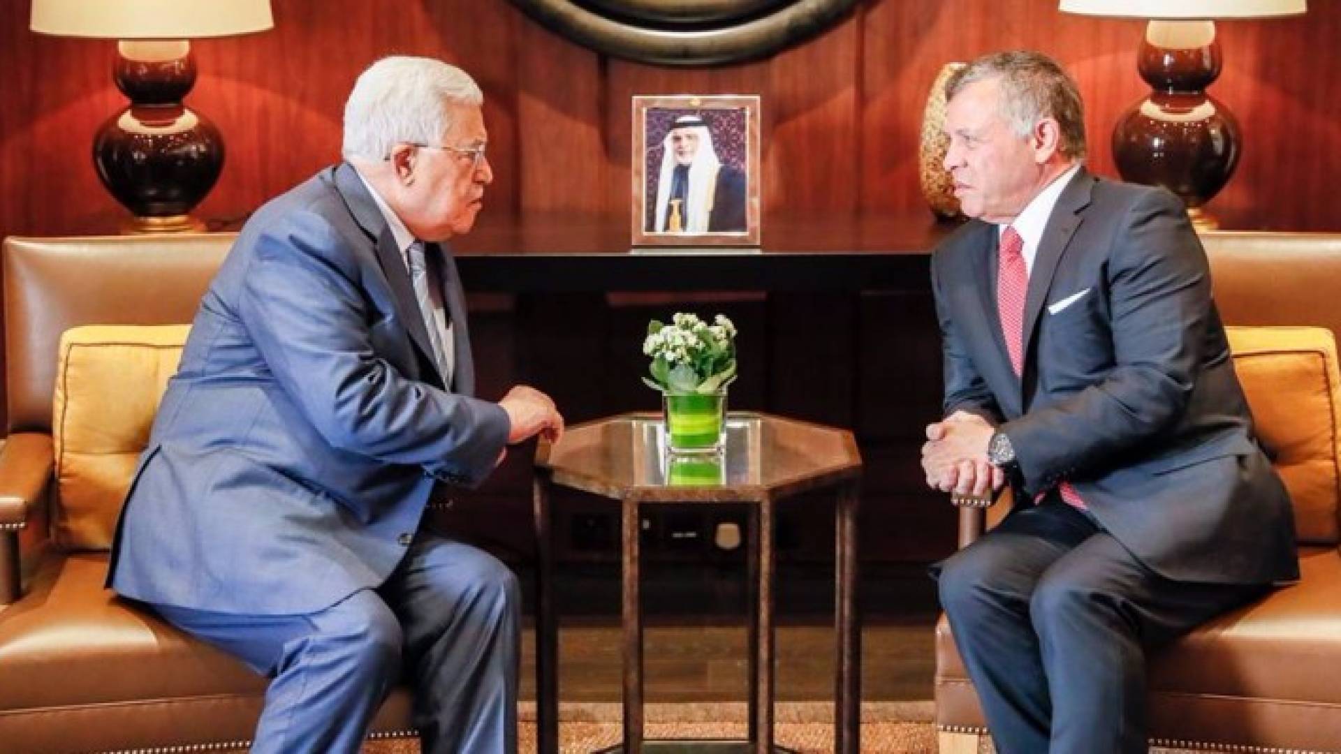 الملك عبدالله الثاني والرئيس الفلسطيني محمود عباس