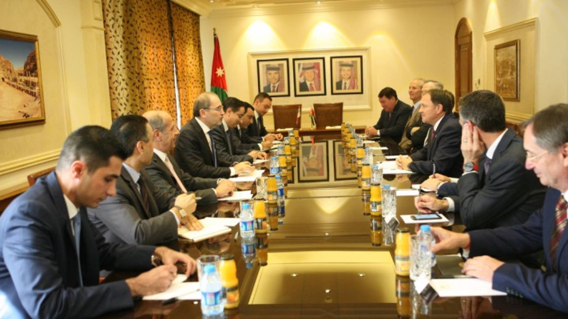 جانب من اللقاء