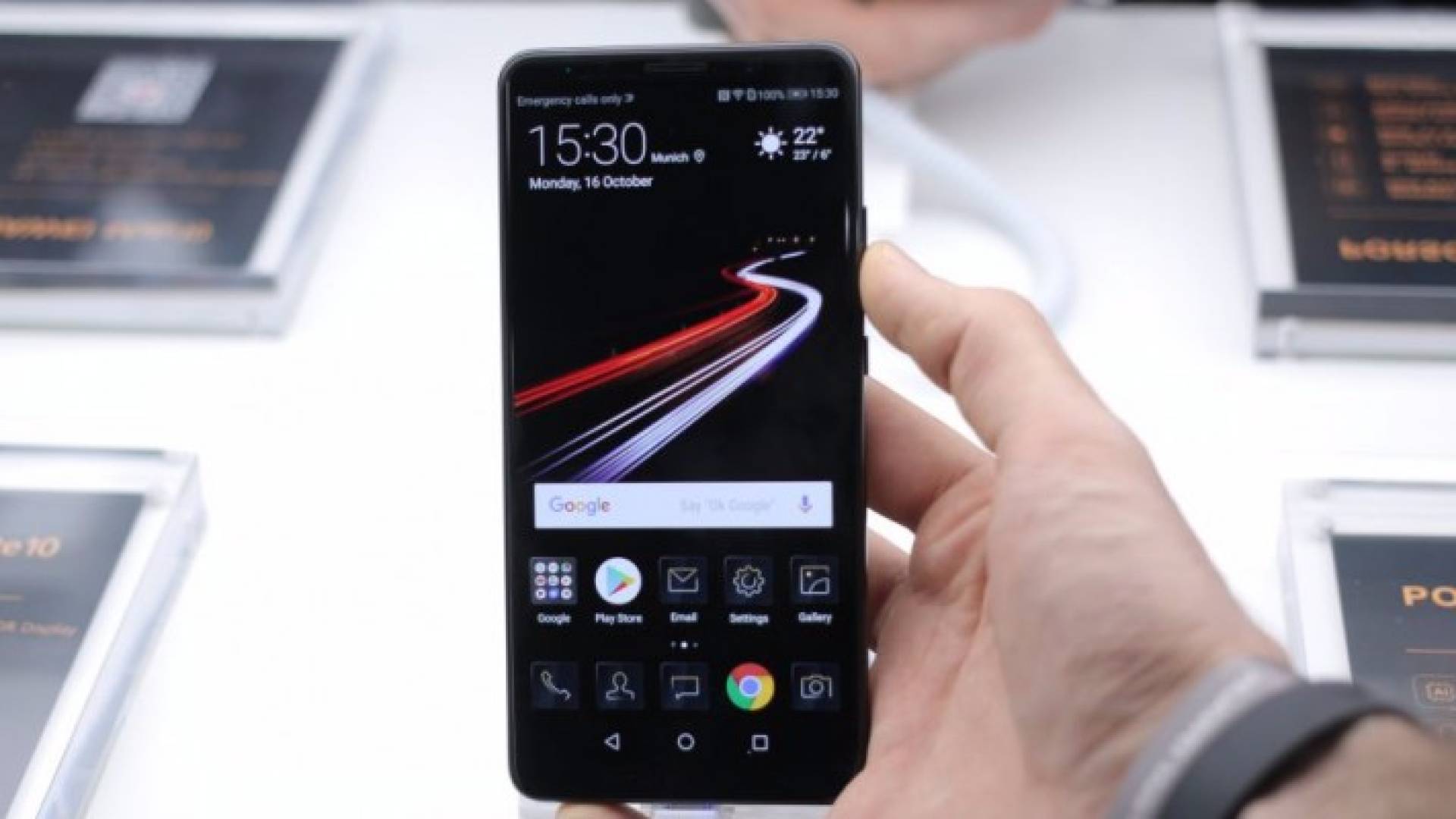 هواوي تطور هاتف ذكي قابل للطي لعام 2018