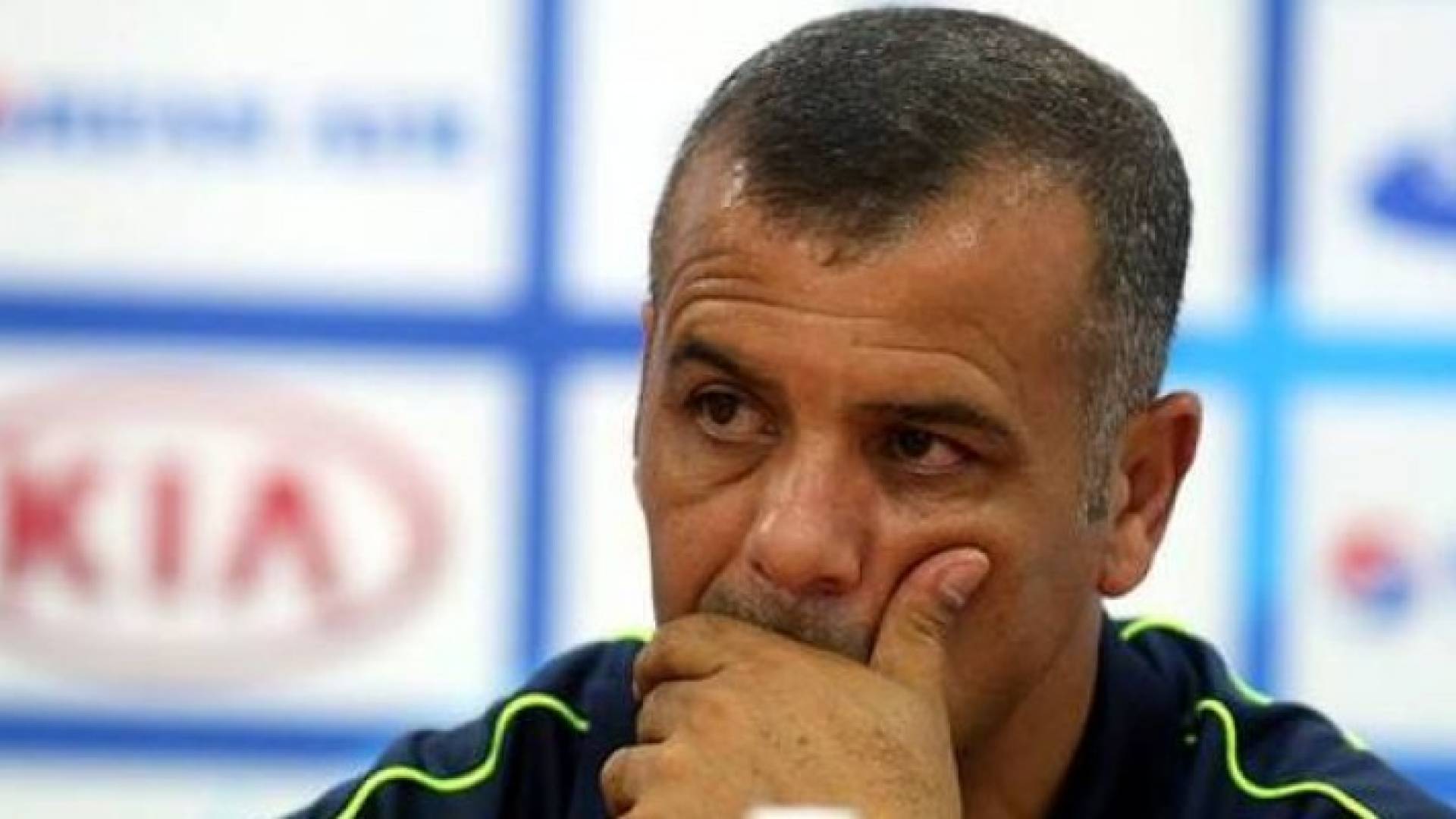  المدير الفني للمنتخب الوطني لكرة القدم جمال ابو عابد