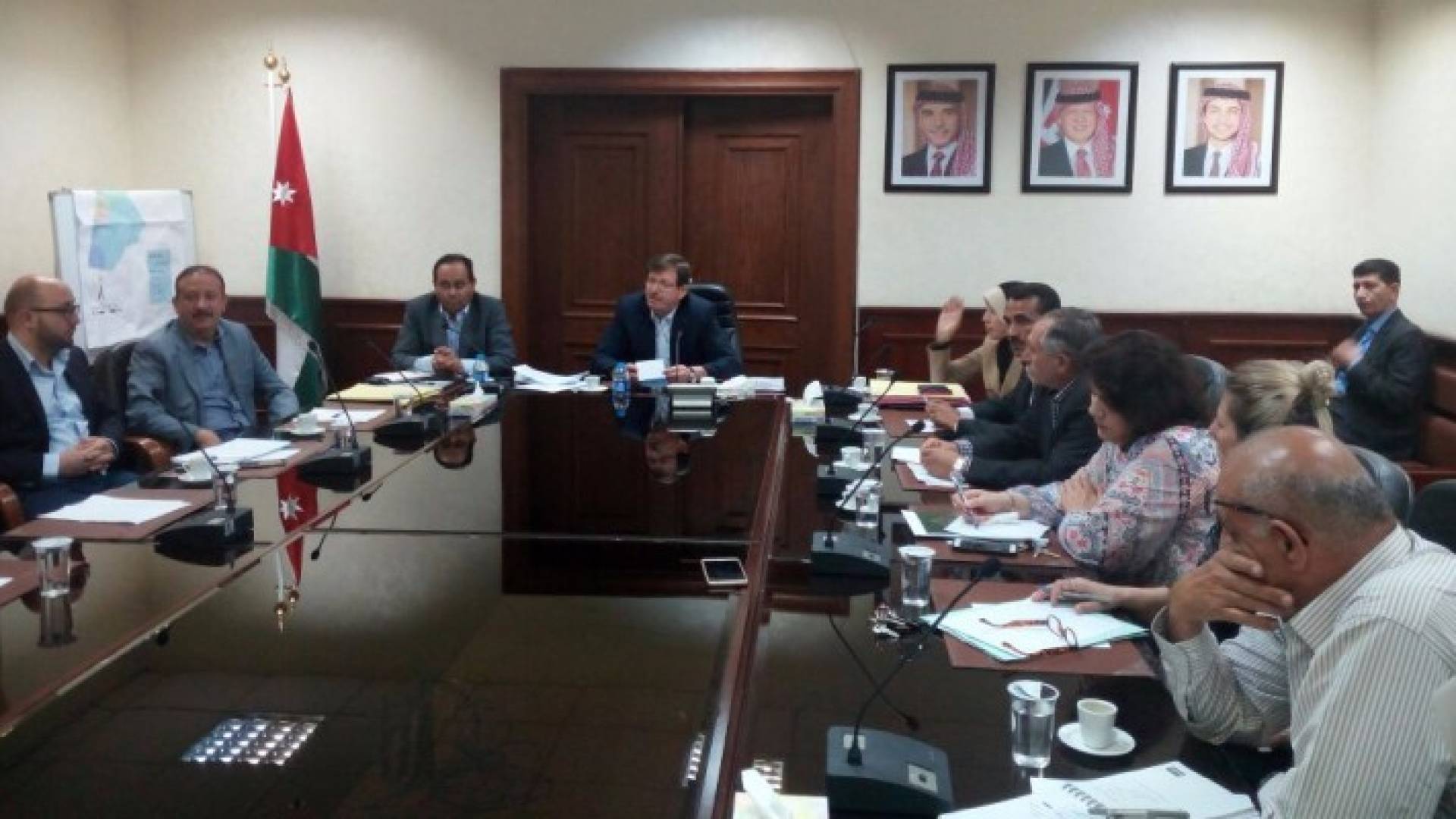 الشياب: تعديل نظام البعثات والمنح العلمية للموفدين