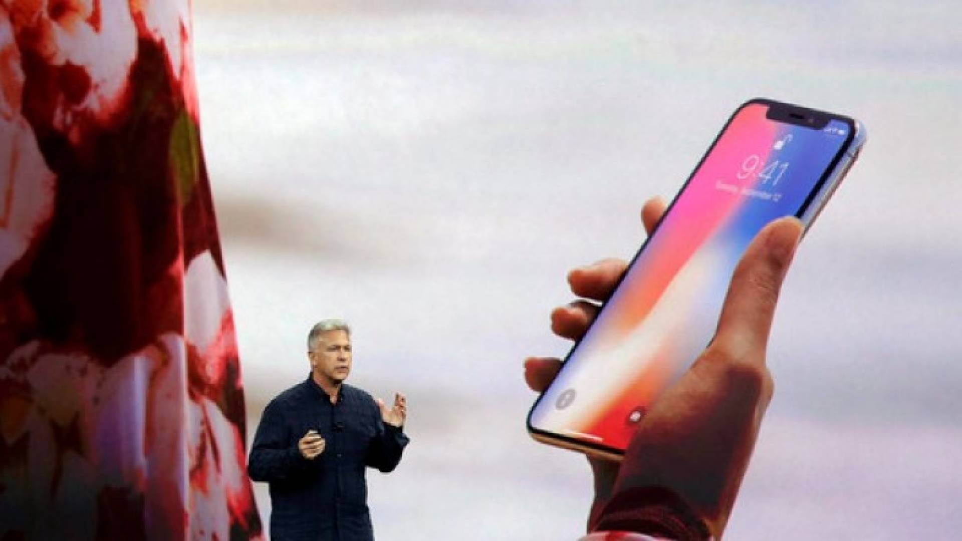 سعر إصلاح شاشة هاتف آيفون 10 يصل إلى 279 دولارا