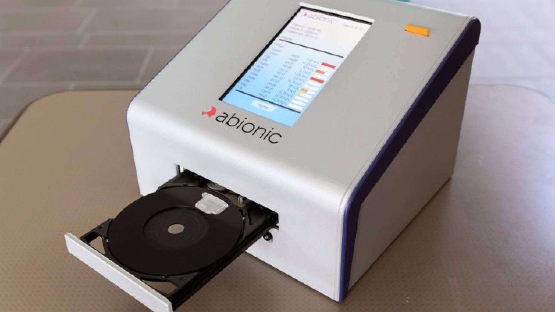 قطرة دم واحدة تشخص حالات الحساسية في 8 دقائق فقط