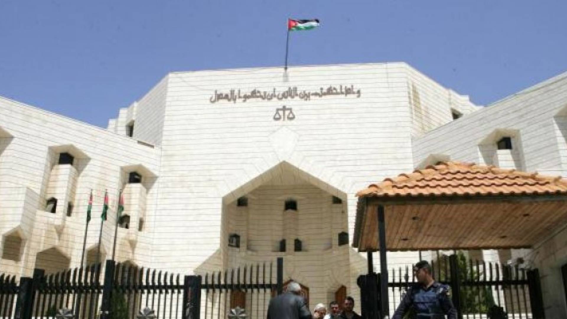 الجنايات تخفض حكما على قاتل شقيقته القاصر باربد