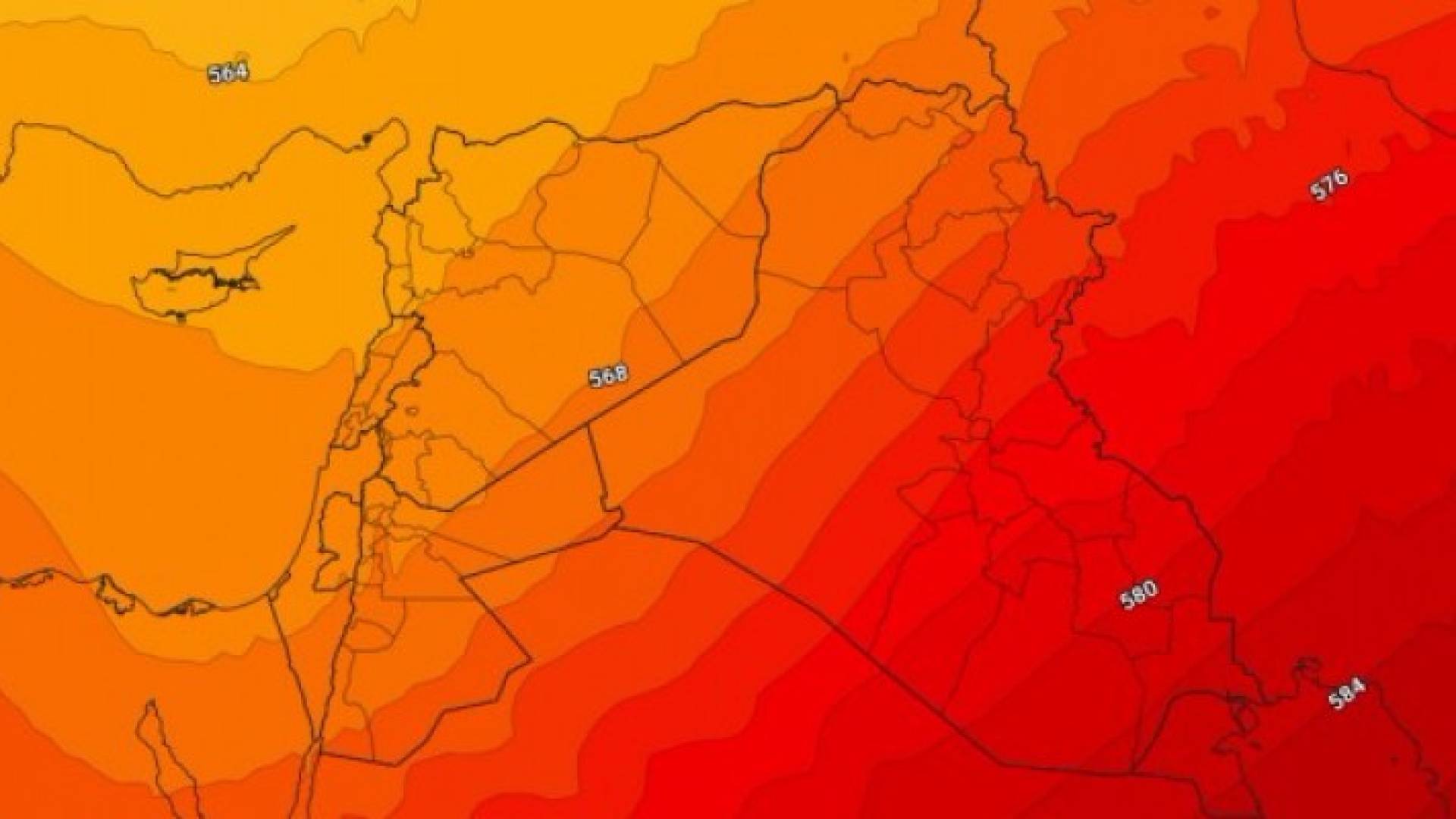 فرصة ضعيفة لزخات من الأمطار خاصة بأجزاء من جنوب وشرق المملكة غدا الجمعة