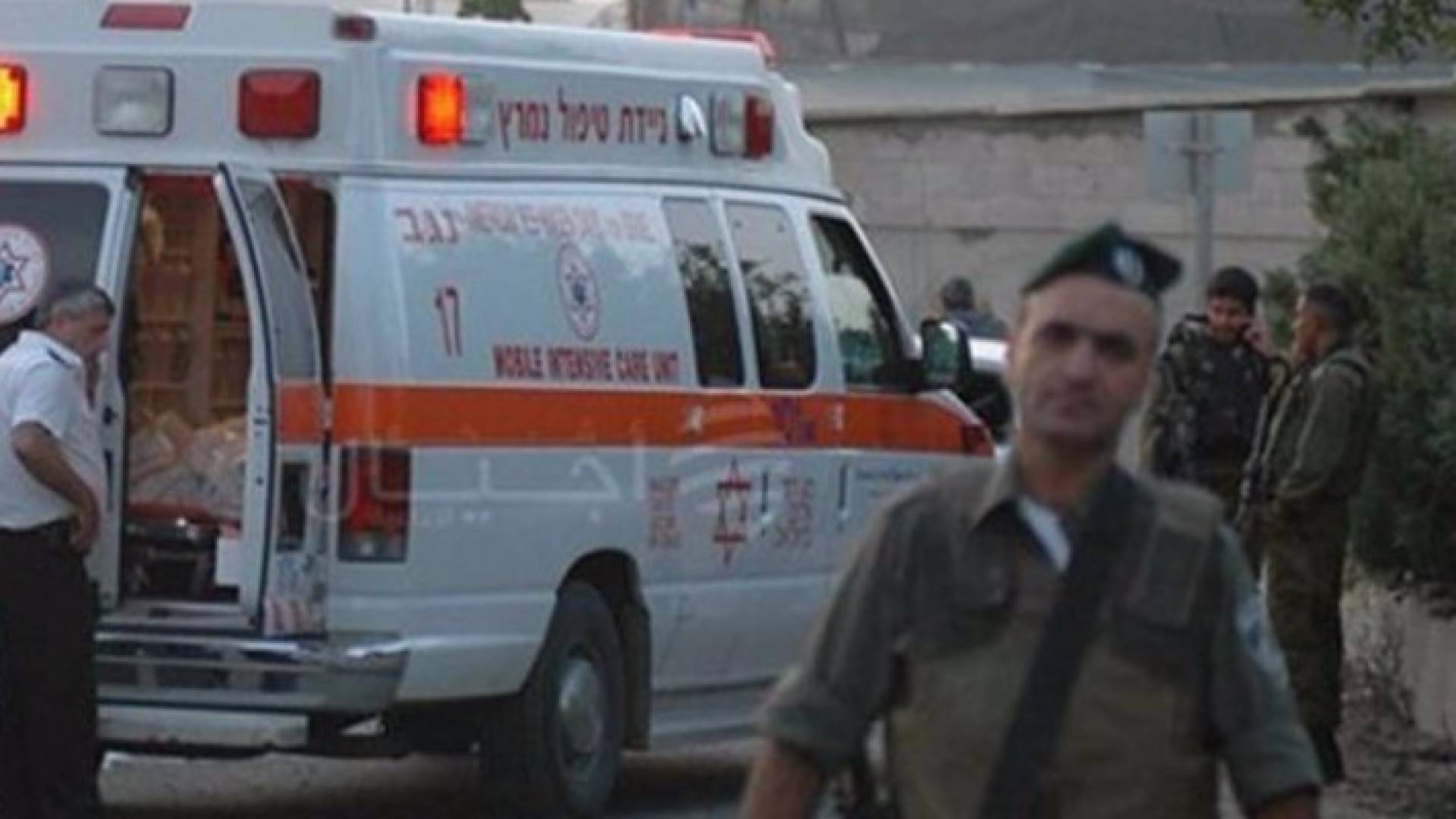 اصابة ضابطين من الاحتلال بانفجار قنبلة صوت داخل دورية عسكرية في قلنديا