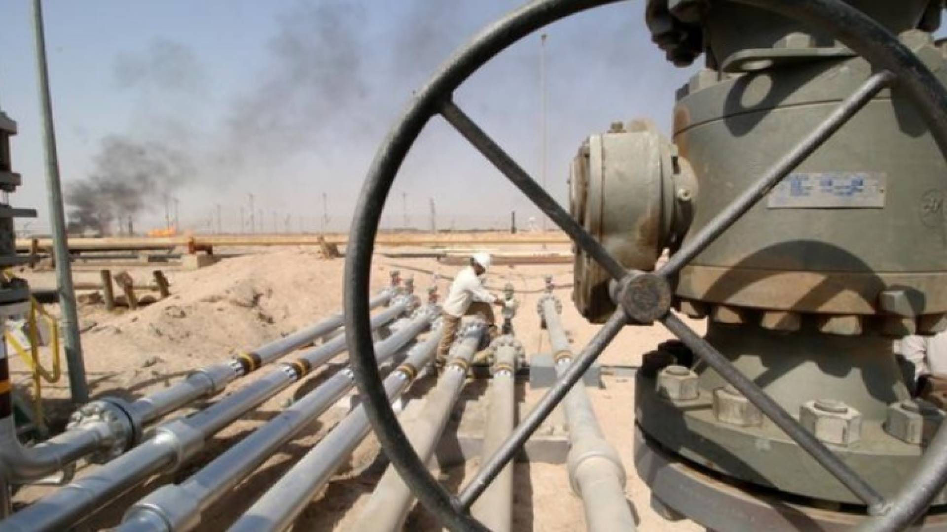 حقل للنفط في البصرة بجنوب العراق - أرشيف رويترز