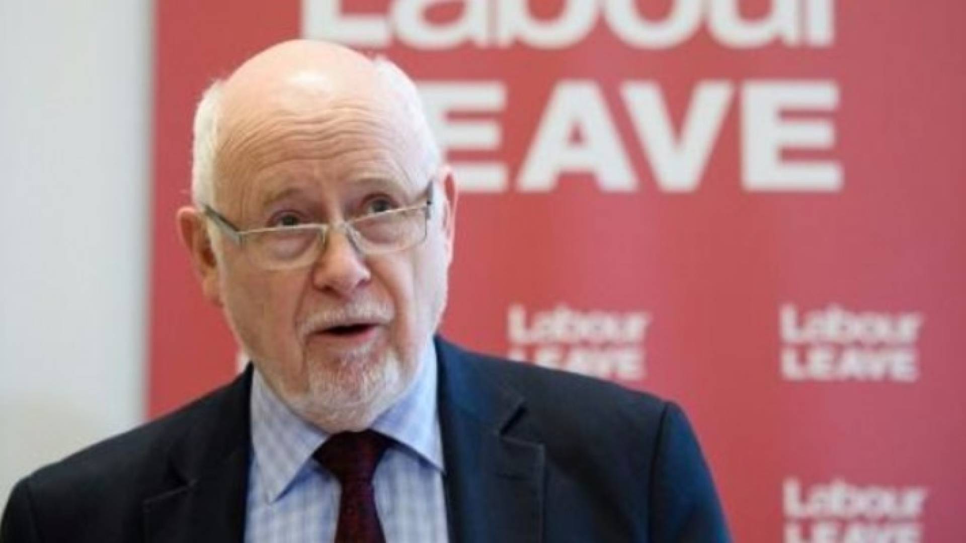 النائب البريطاني كلفن هوبكنز 76 عاما