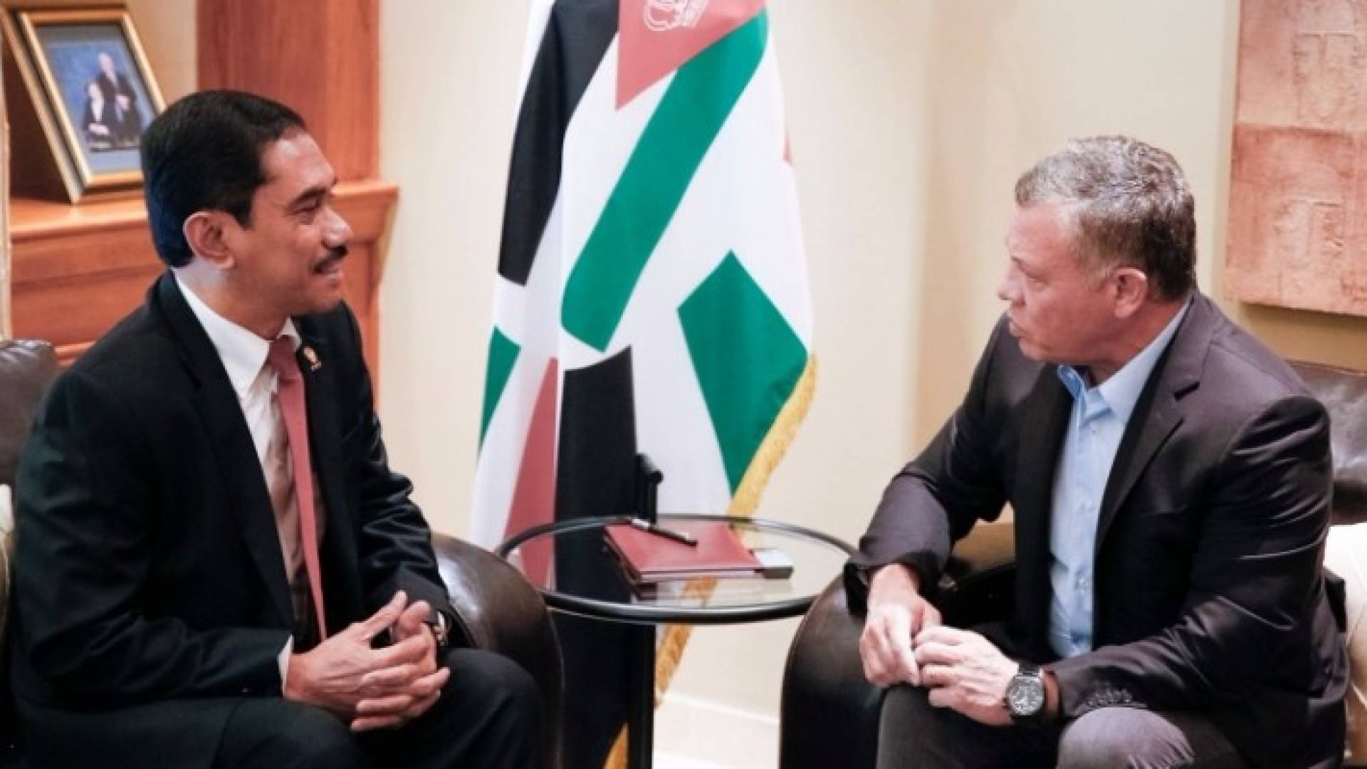 الملك يستقبل رئيس الوكالة الوطنية الإندونيسية لمكافحة الإرهاب