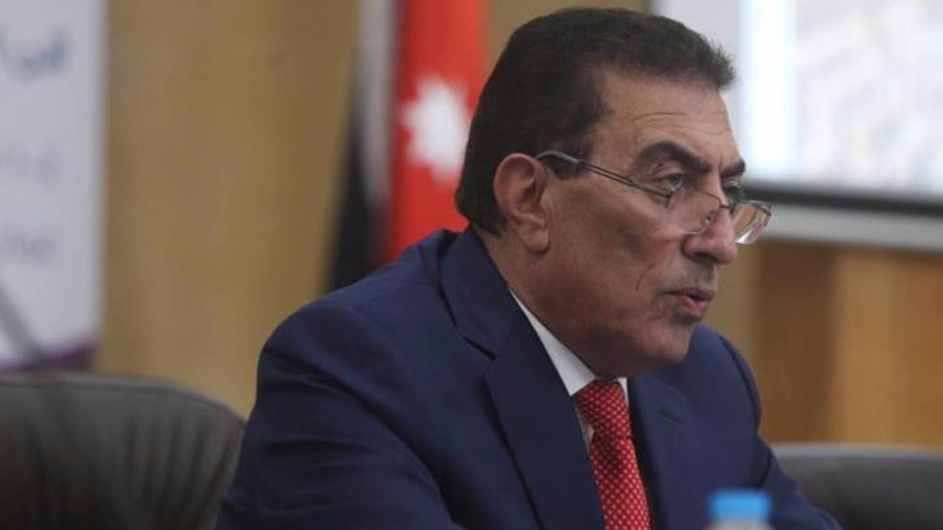 رئيس مجلس النواب  عاطف الطراونة