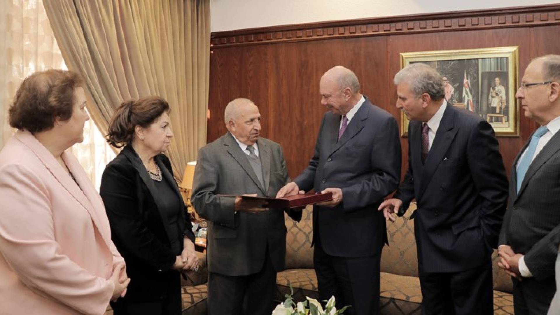 الفايز يتسلم التقرير السنوي لحالة حقوق الانسان في الاردن