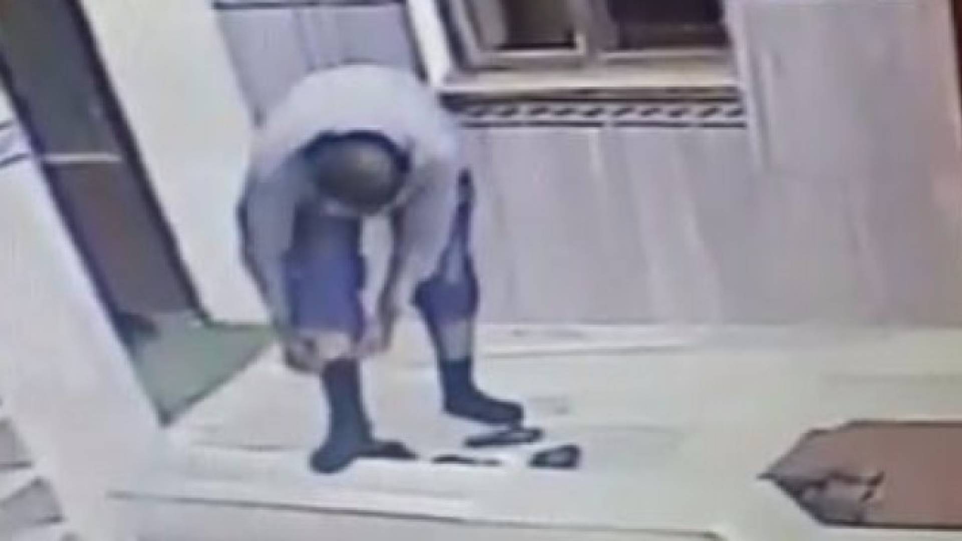 من الفيديو