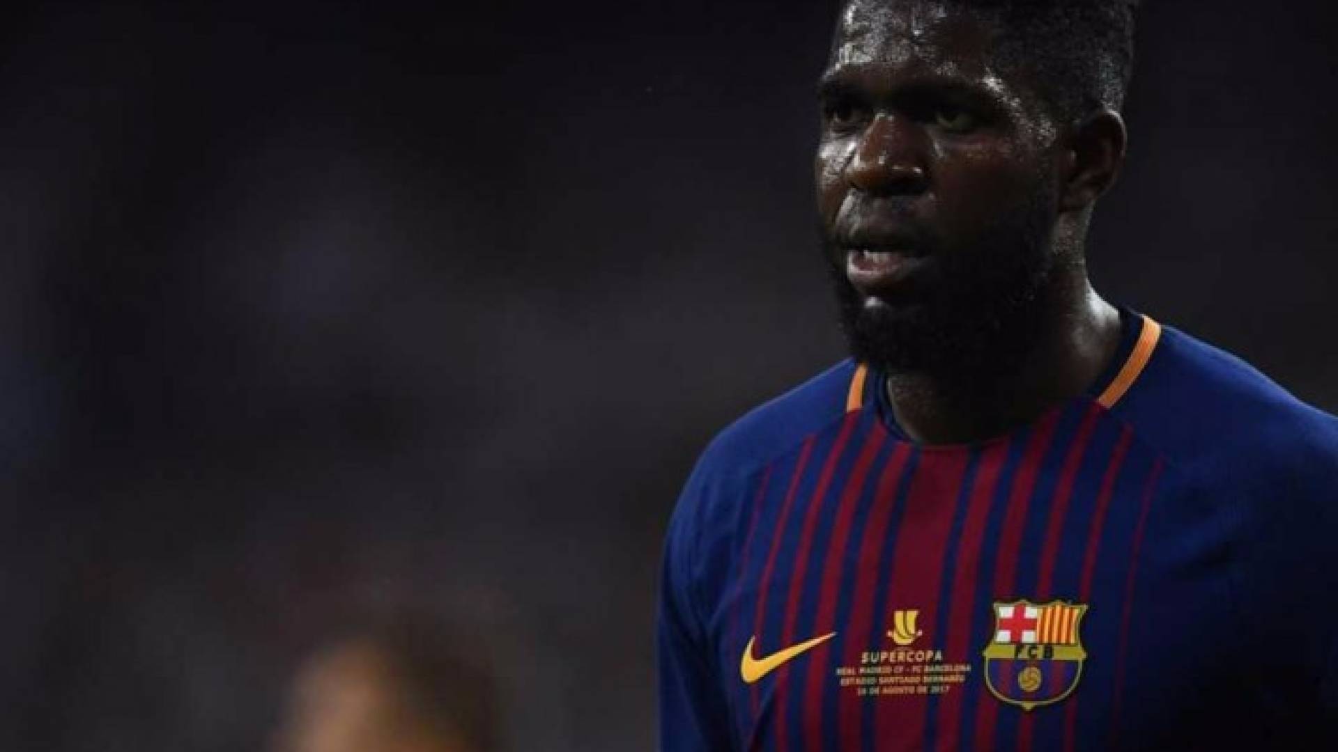 أومتيتي بقميص برشلونة