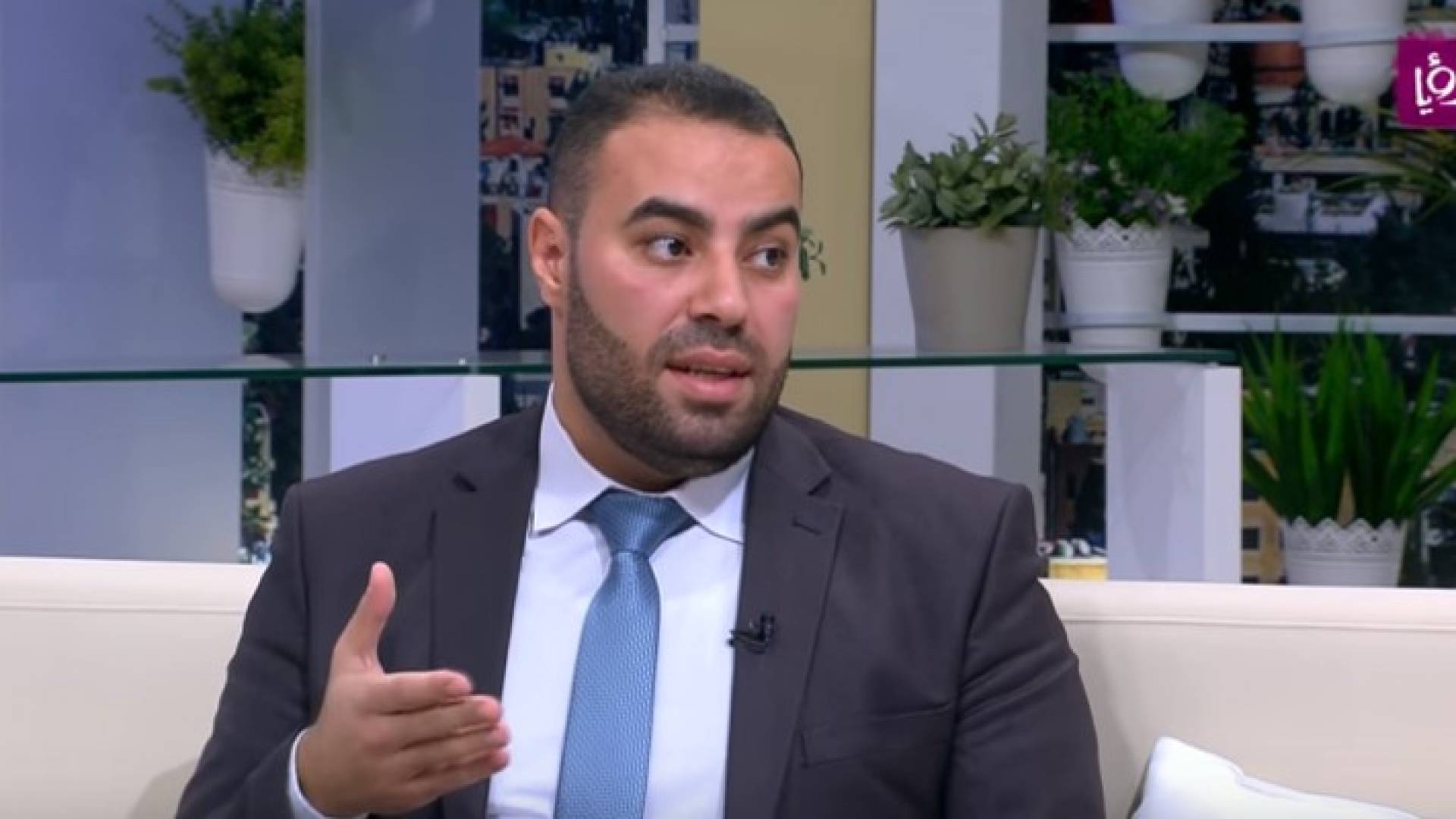 الدكتور معاذ ابو شرار - طبيب امراض جلدية وتناسلية